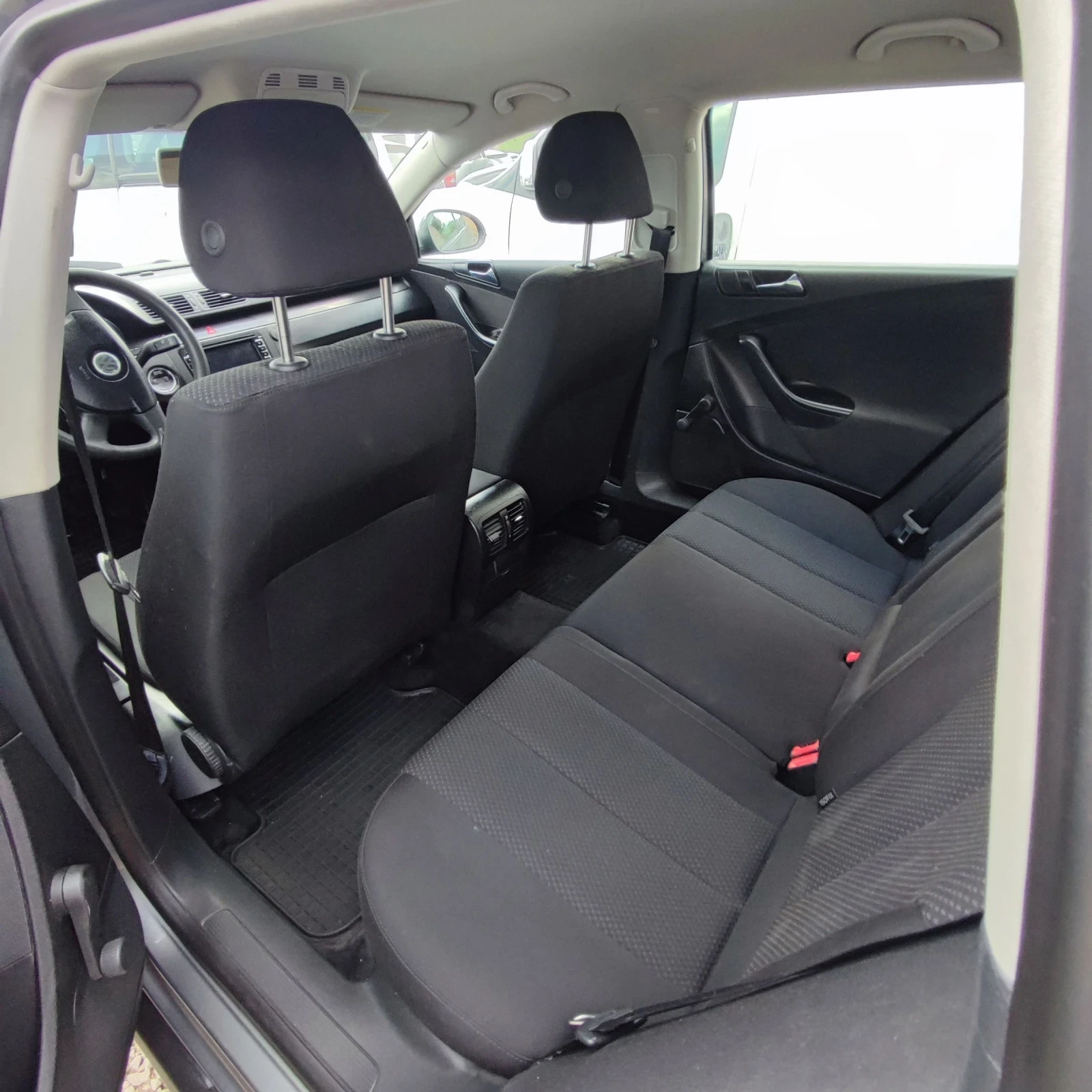 VW Passat 1.9TDI* 105ks* MULTIMEDIA* KLIMATRONIK*  | Mobile.bg — изображение 14