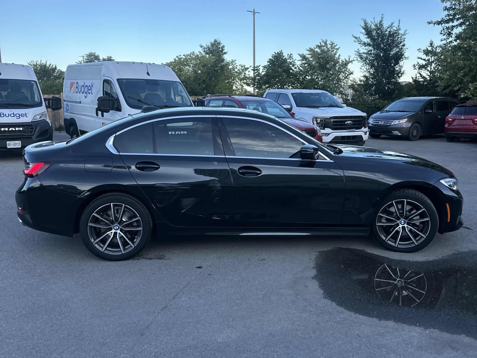 BMW 330 xDrive* CARFAX*  - изображение 4