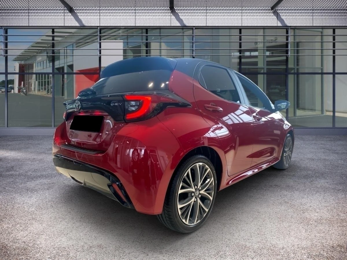 Toyota Yaris 1.5 HYBRID* STYLE* LED* CAMERA* DISTR* KEYLESS*  - изображение 3