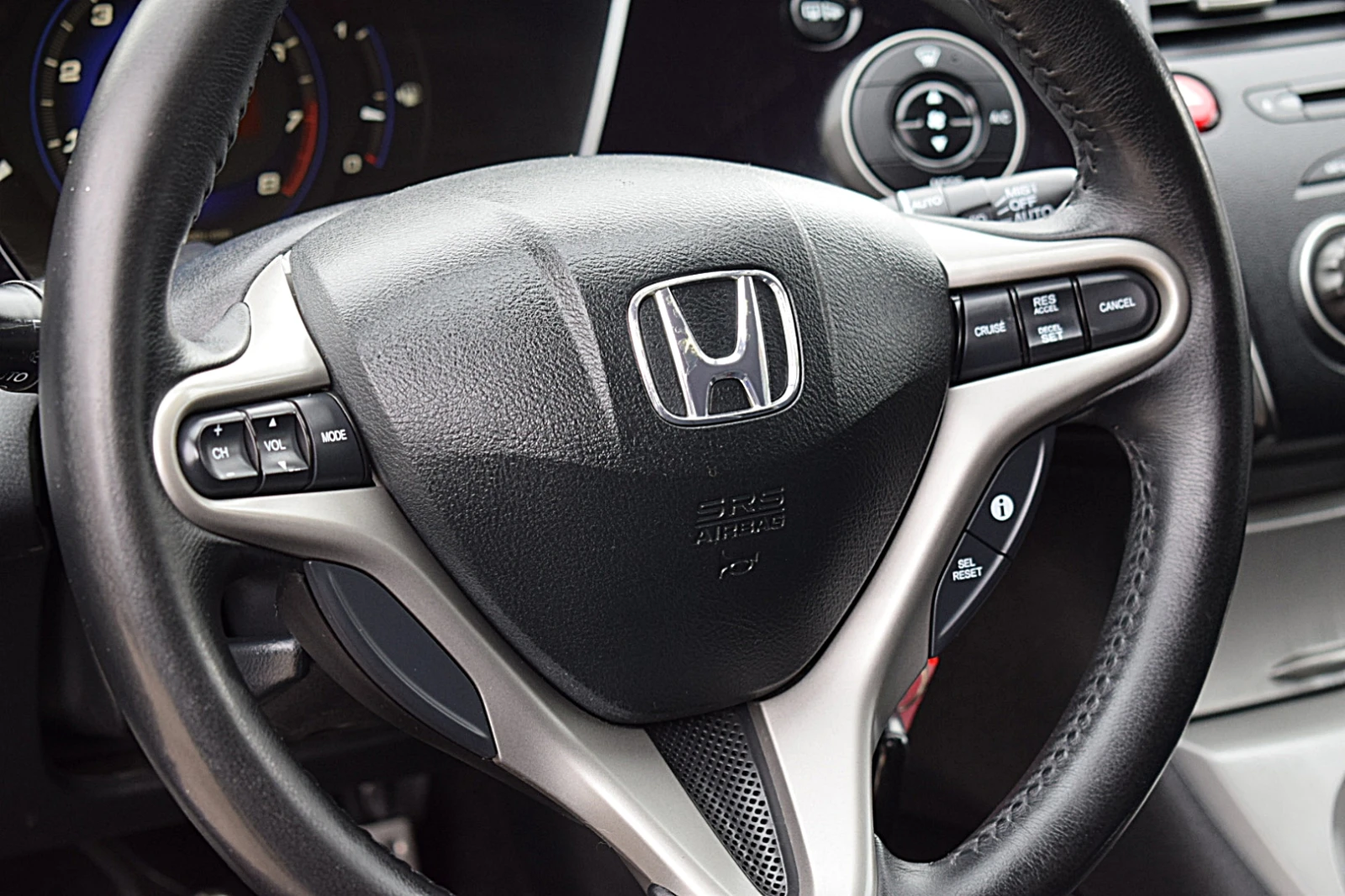 Honda Civic 1.8ШВЕЙЦАРИЯ - изображение 9