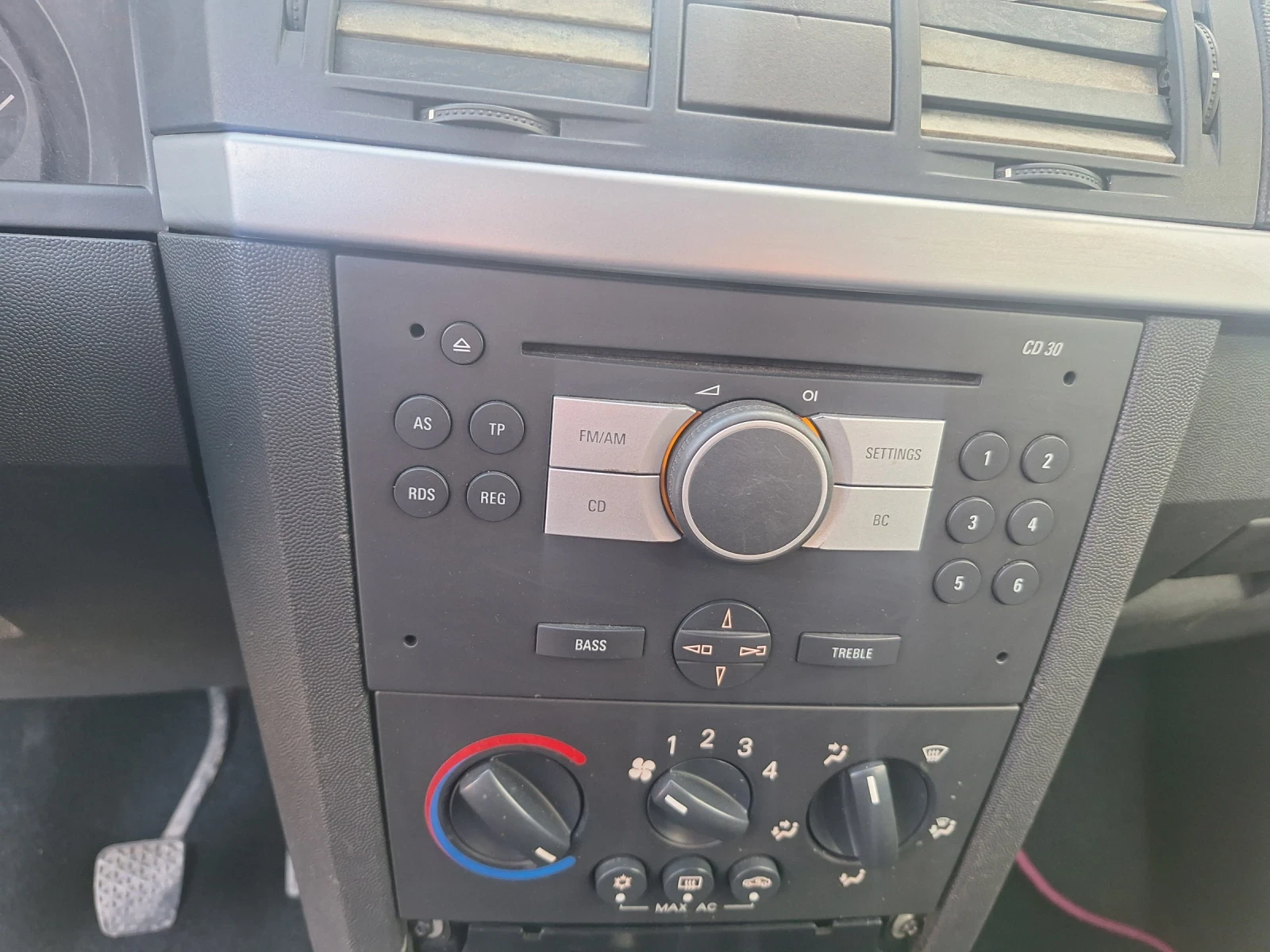 Opel Meriva 1.7 - изображение 8