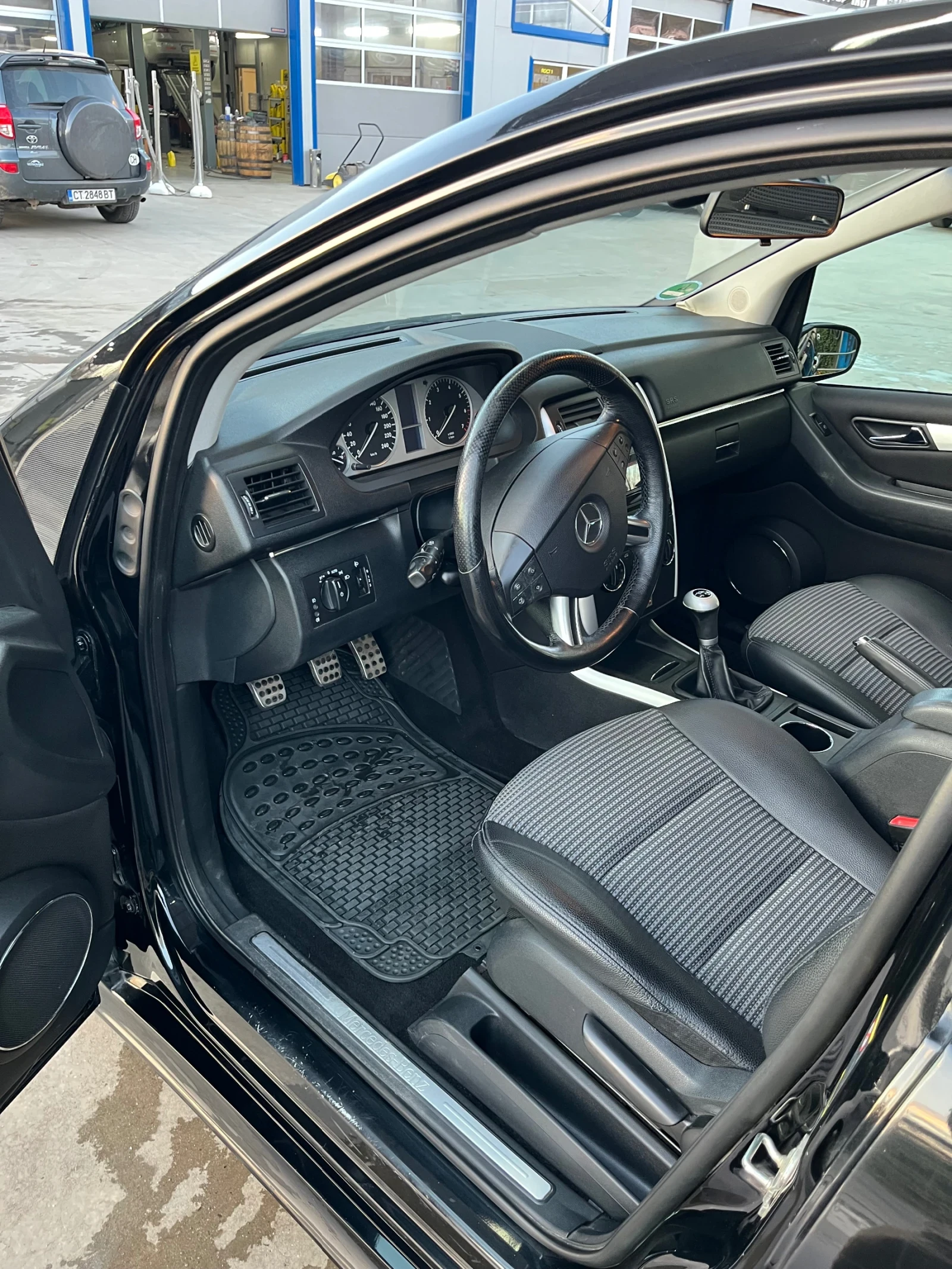 Mercedes-Benz B 200  - изображение 5