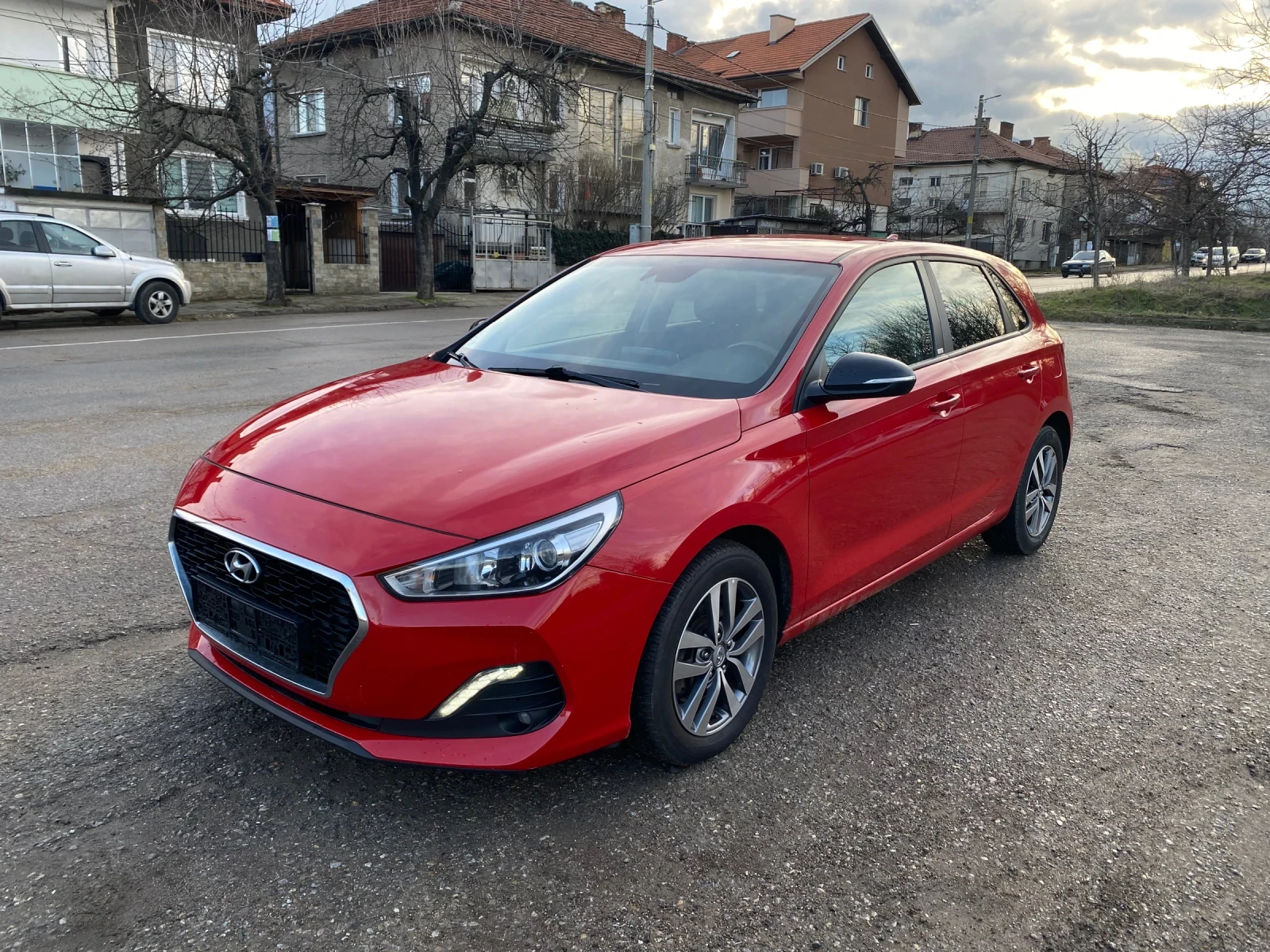 Hyundai I30 1.6CRDI GoEdition Full Extra | Mobile.bg � ����������� 1