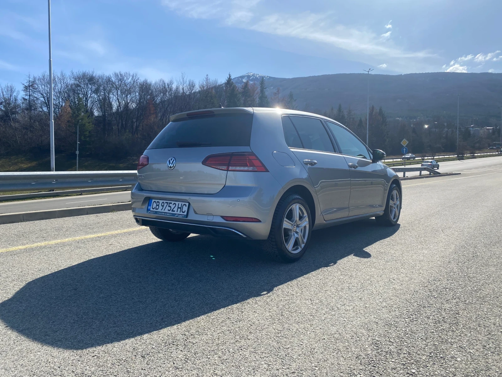 VW Golf, снимка 5 - Автомобили и джипове - 53788332