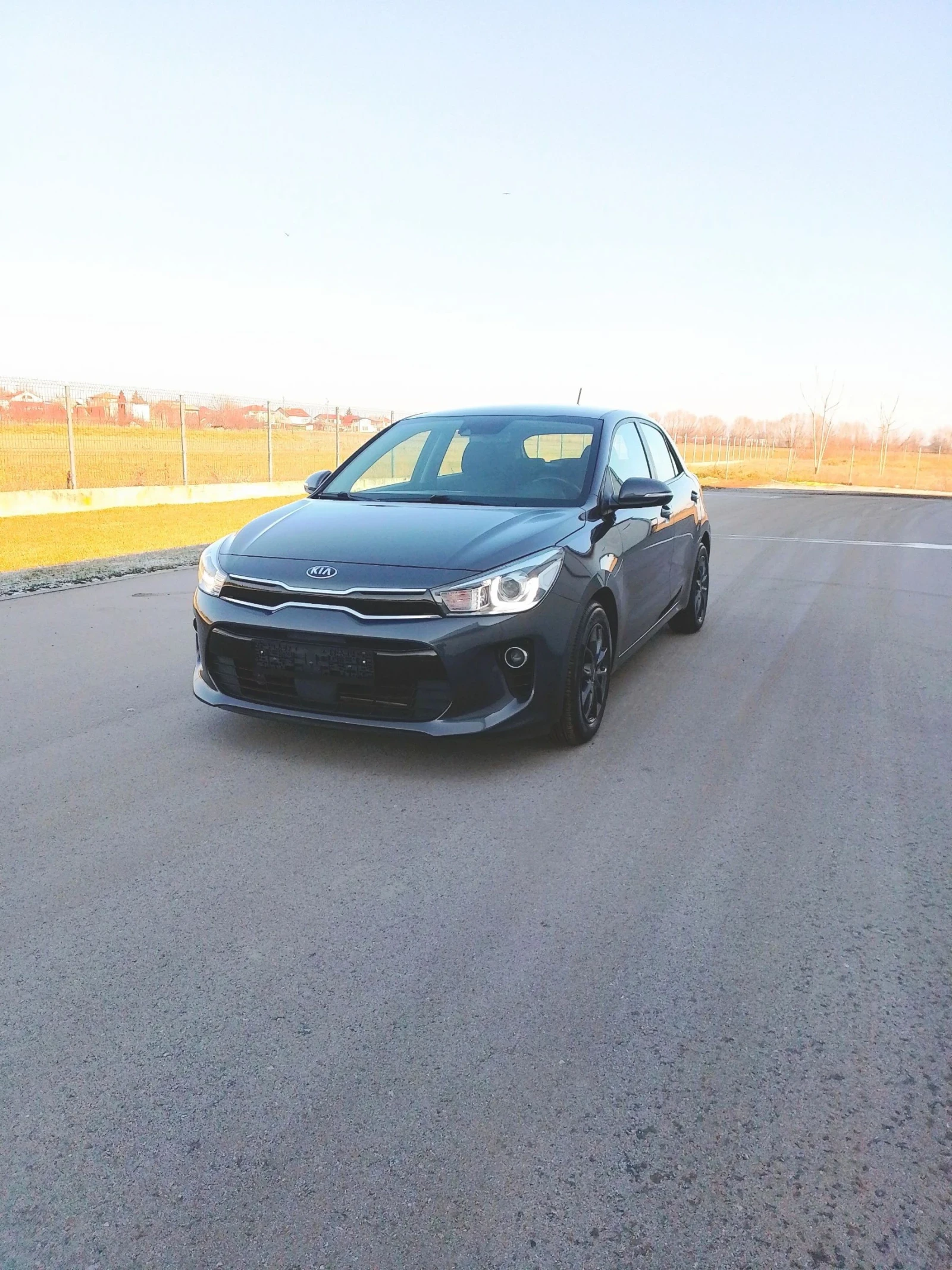 Kia Rio 1.4 Automatic Full, снимка 2 - Автомобили и джипове - 54044603