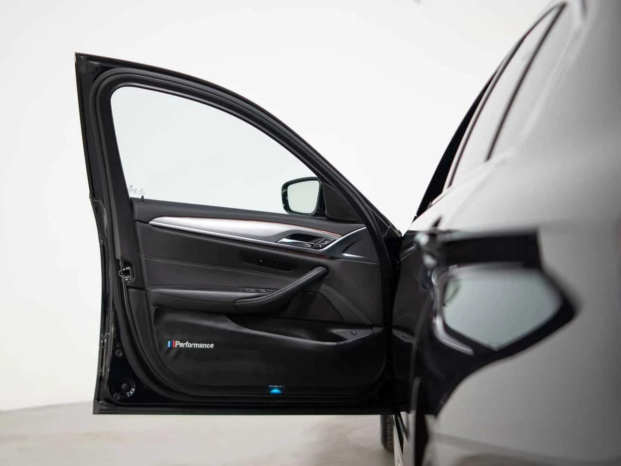 BMW 530 * xDrive * CARFAX * ���� �� �� | Mobile.bg � ����������� 9