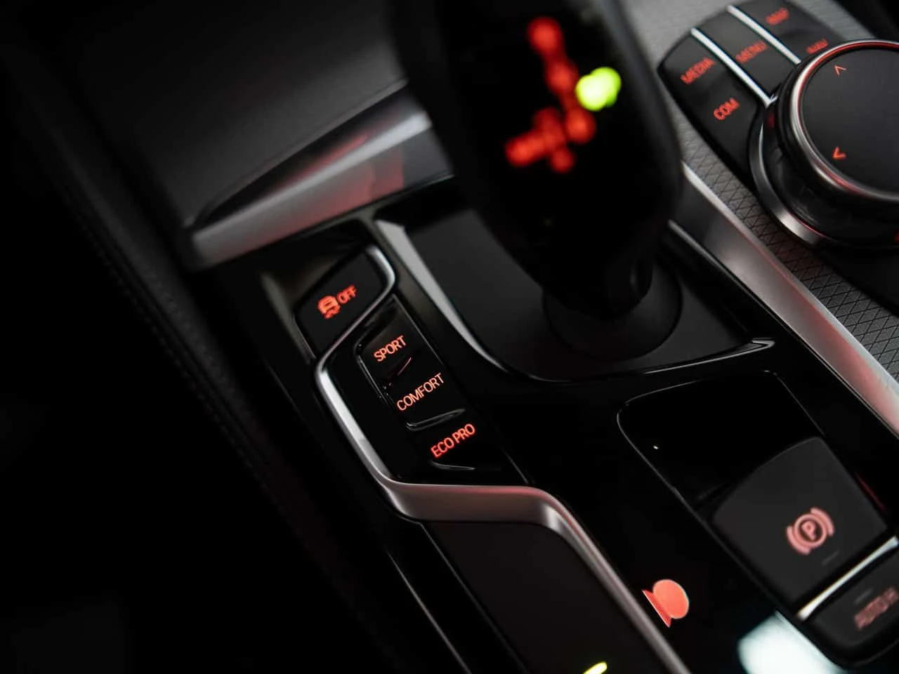 BMW 530 * xDrive * CARFAX * ���� �� �� | Mobile.bg � ����������� 14