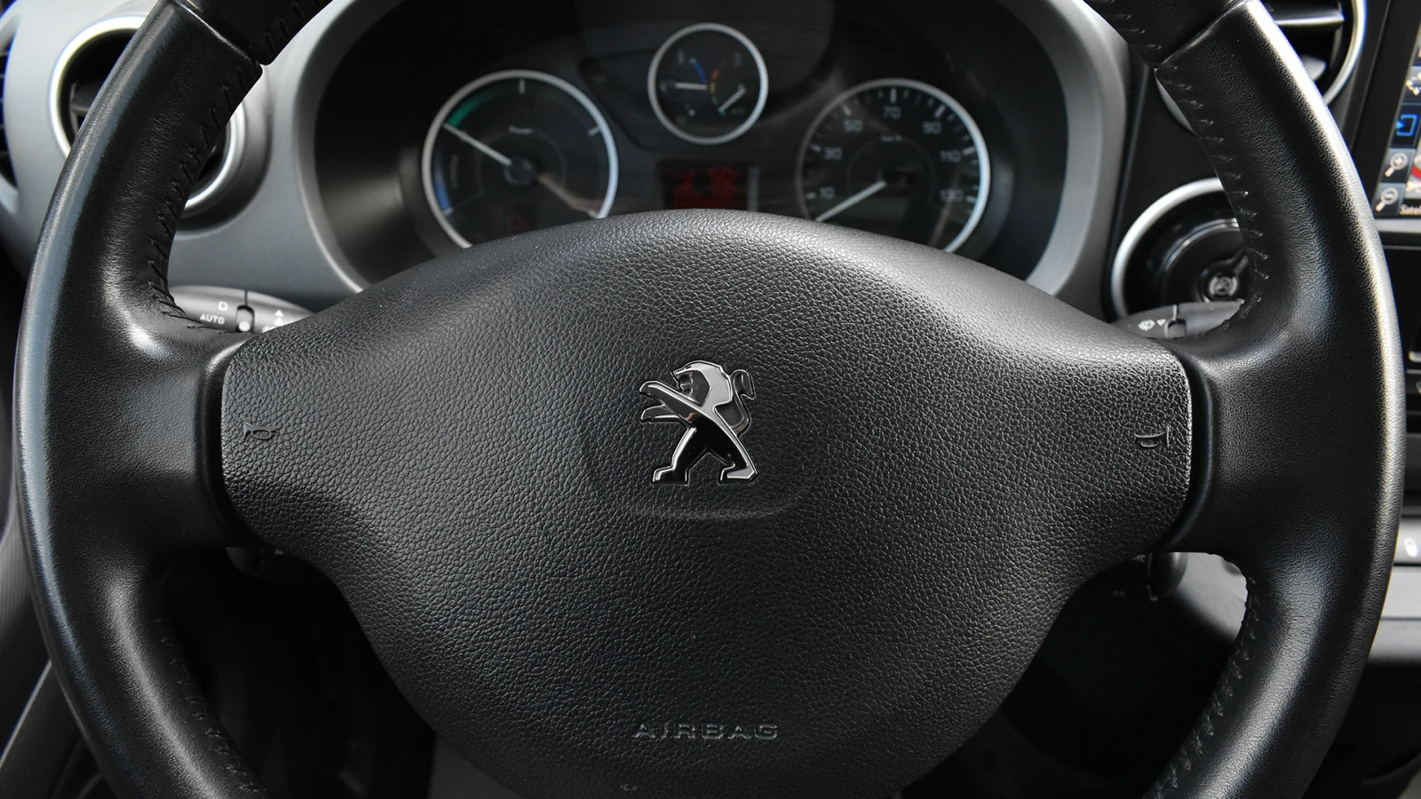 Peugeot Partner Tepee 22.5 kWh Electric, снимка 10 - Автомобили и джипове - 54554156