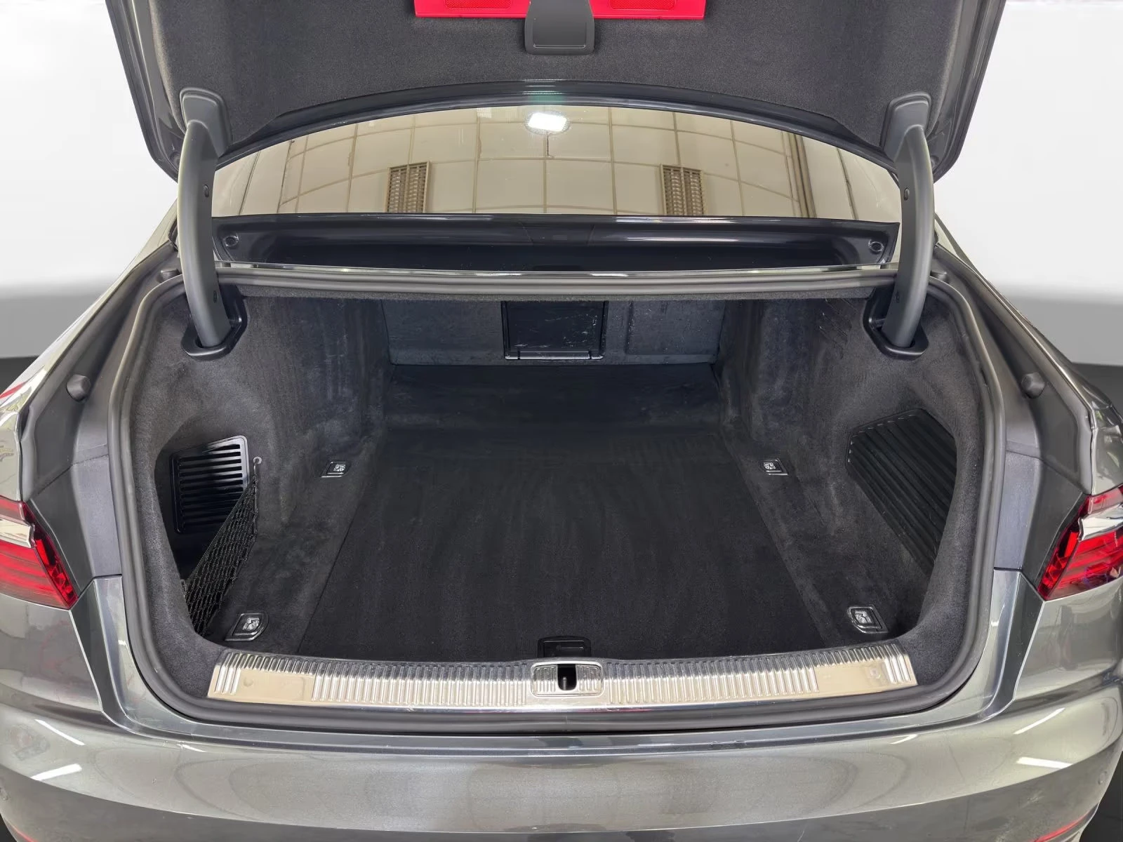 Audi A8 50/286HP/SLINE/ACC/360/HUD/KLESS/459z, снимка 7 - Автомобили и джипове - 54760868