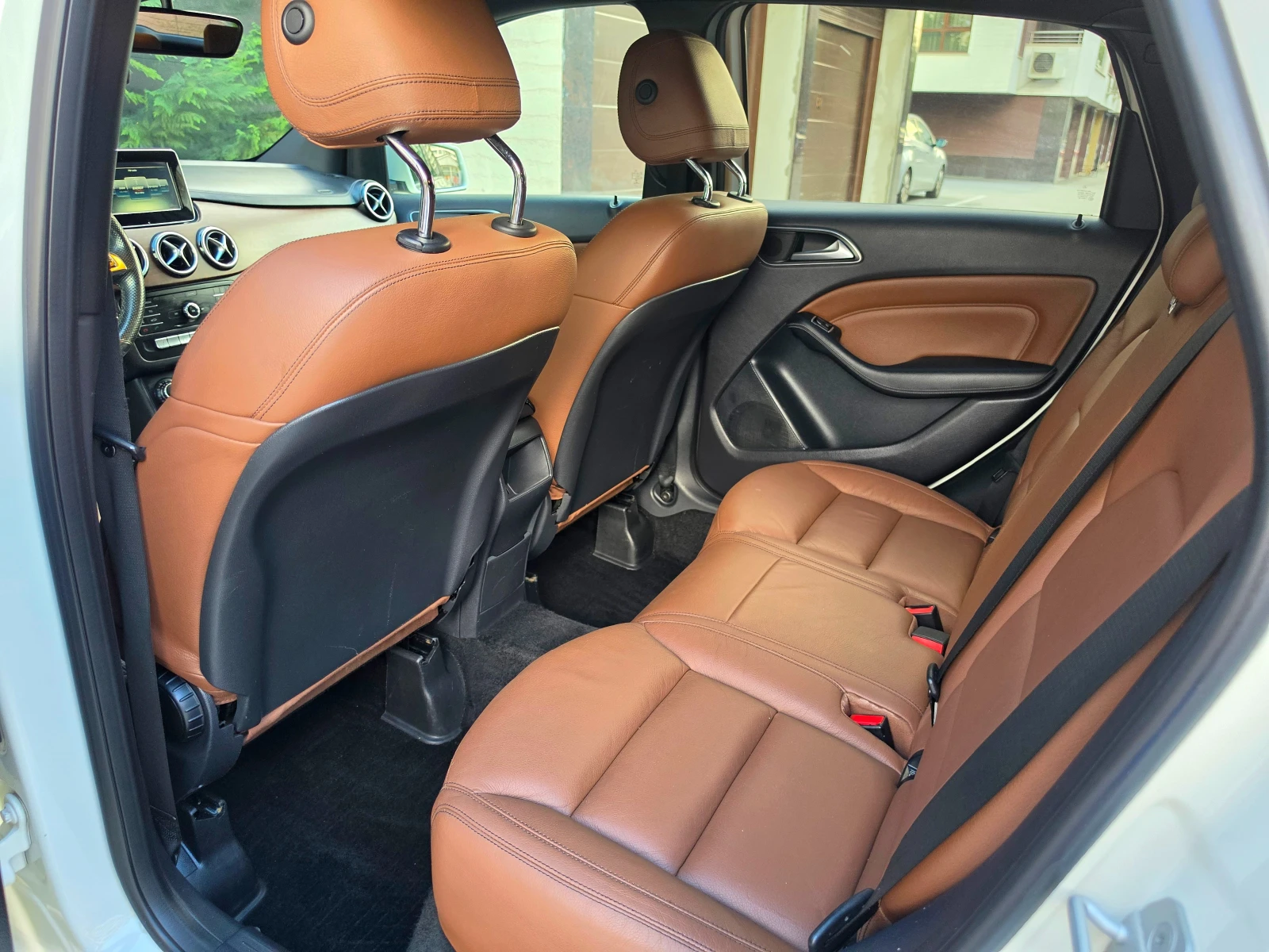 Mercedes-Benz B 200 2.2CDI -AMG-4×4 | Mobile.bg � ����������� 12