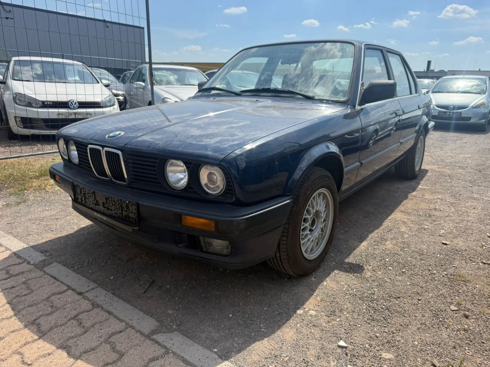 BMW 320