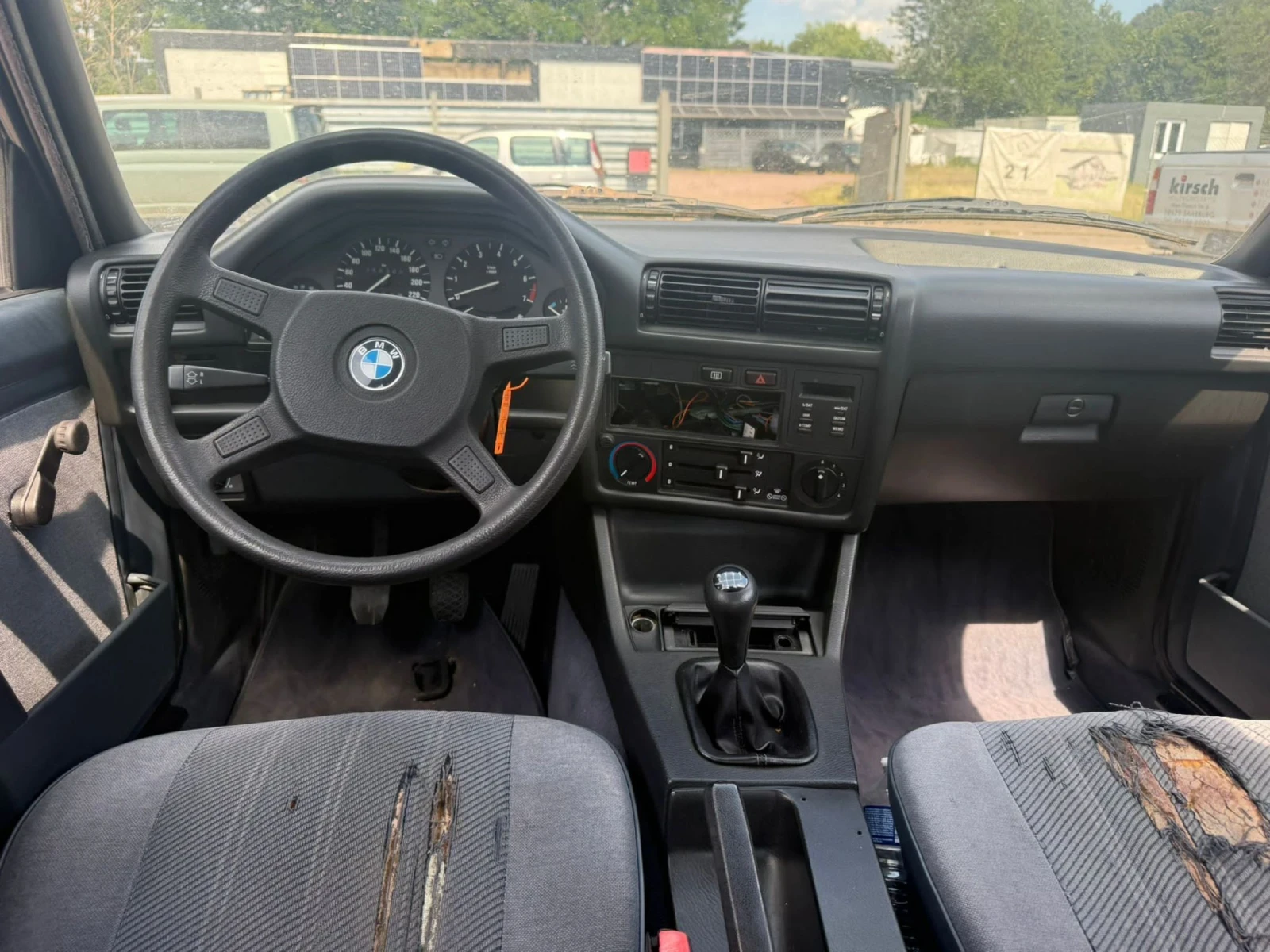 BMW 320, снимка 7 - Автомобили и джипове - 55200783