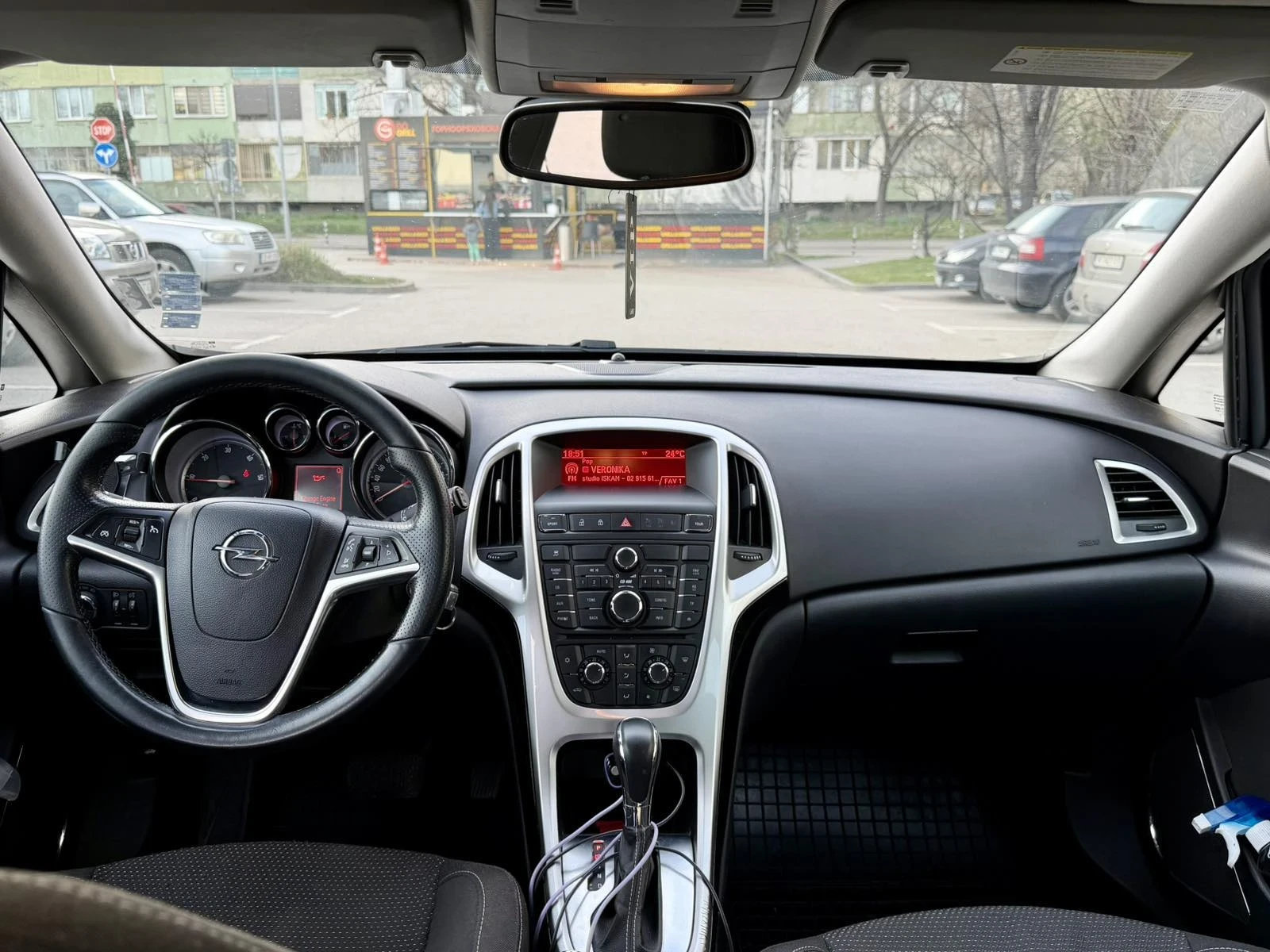 Opel Astra 2.0 CDTI, снимка 9 - Автомобили и джипове - 55286868