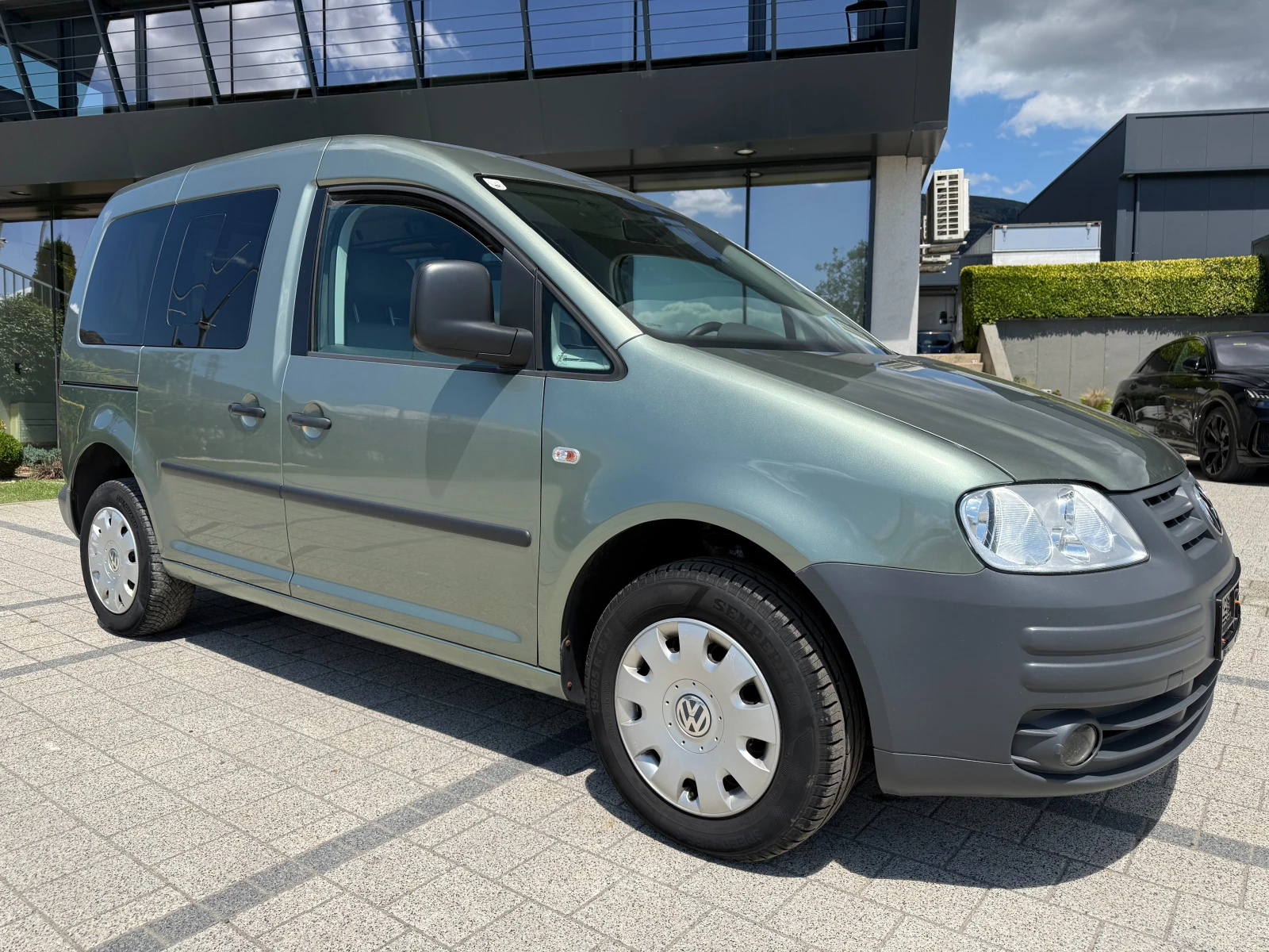 VW Caddy 1.9TDI Климатроник , снимка 2 - Автомобили и джипове - 55415908