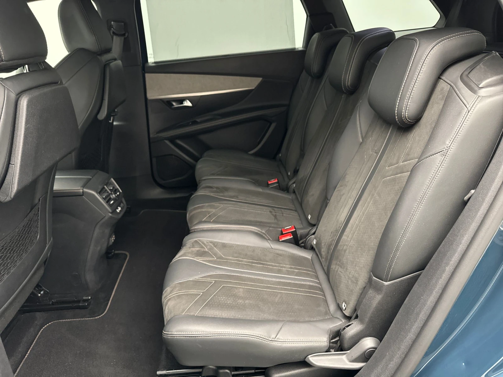 Peugeot 5008 1.2i GT, снимка 8 - Автомобили и джипове - 55459401