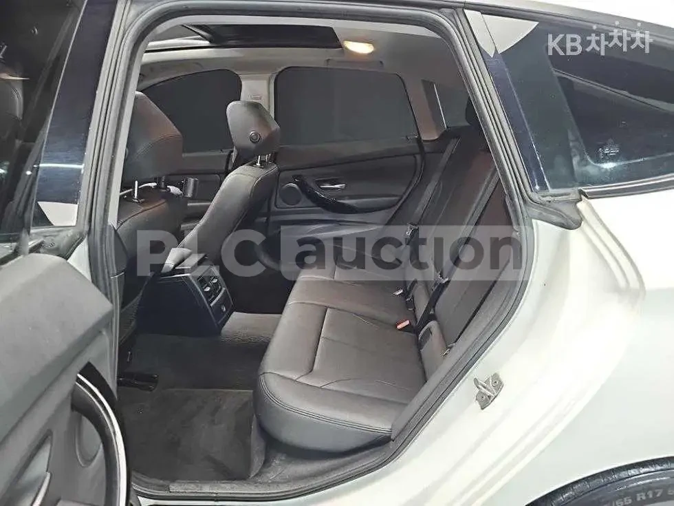 BMW 520 БЕЗПЛАТНА ПРОВЕРКА / ЦЕНА ДО БЪЛГАРИЯ, снимка 15 - Автомобили и джипове - 55500998