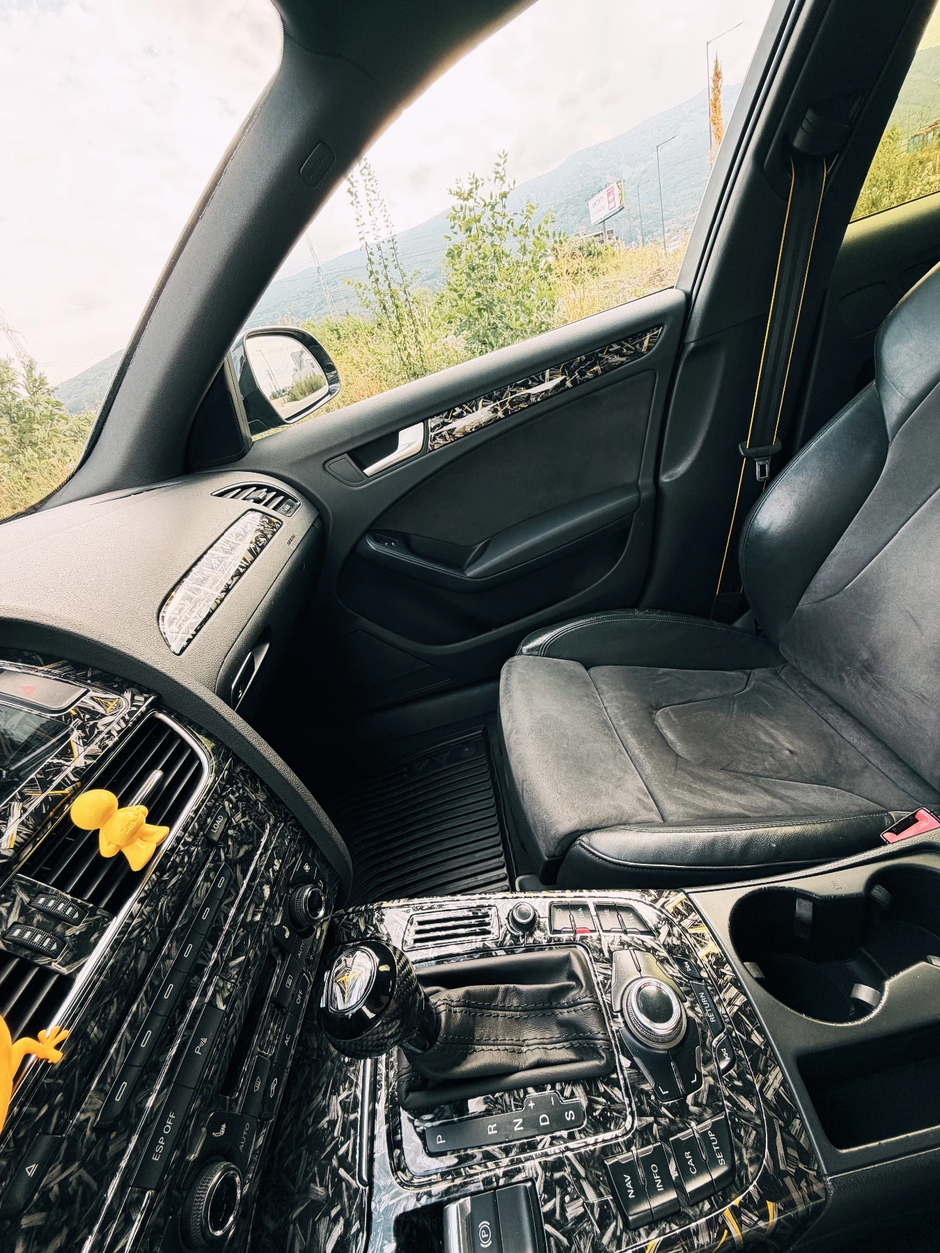 Audi A4 2.0 TDI Avant, снимка 10 - Автомобили и джипове - 56044903