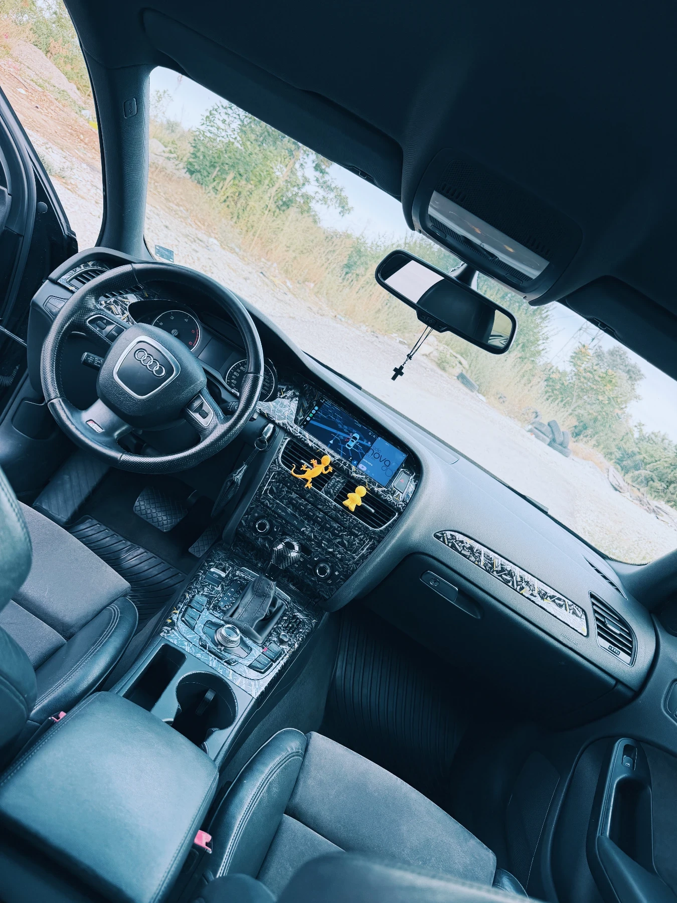 Audi A4 2.0 TDI Avant, снимка 9 - Автомобили и джипове - 56044903