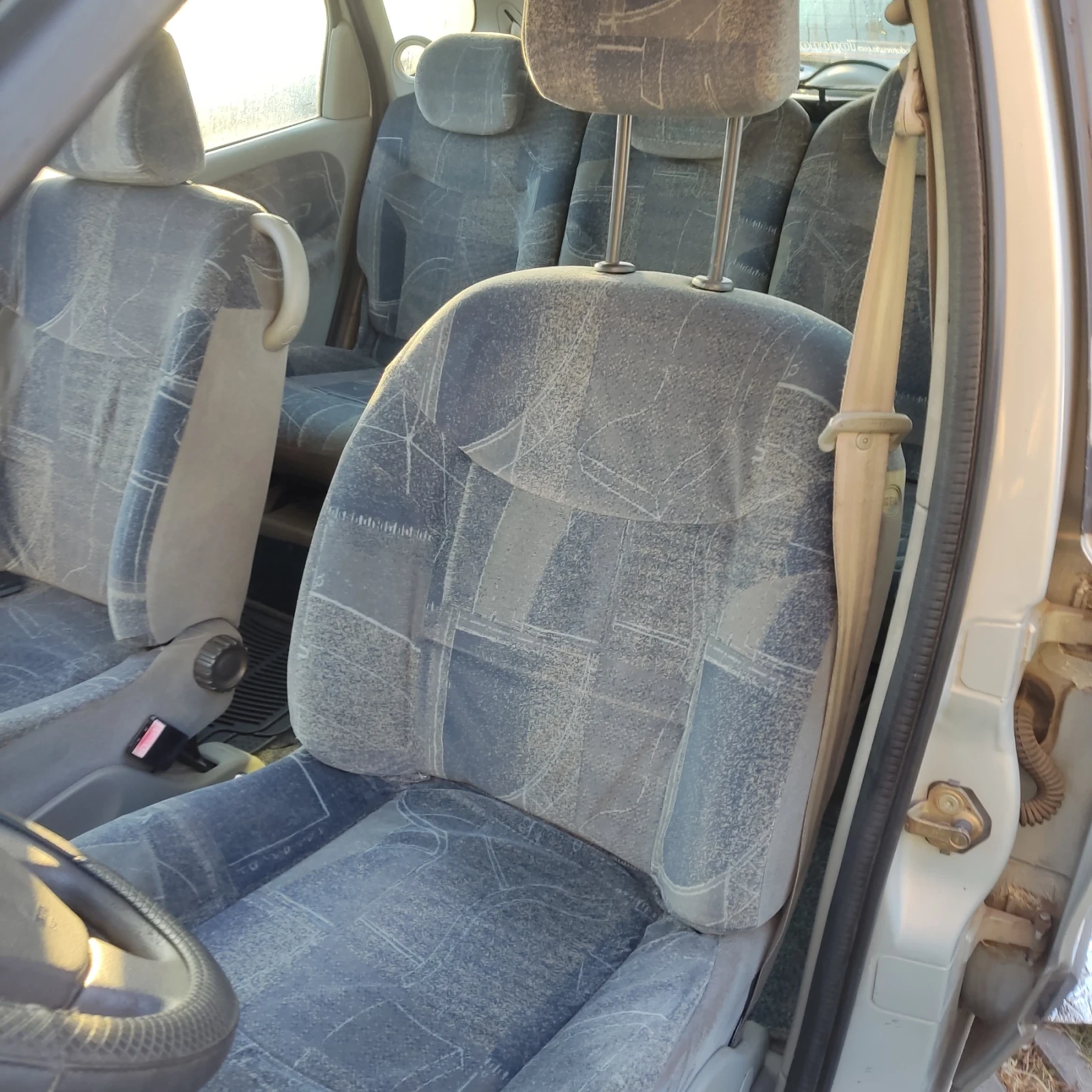 Renault Megane Сценик, снимка 3 - Автомобили и джипове - 56064249