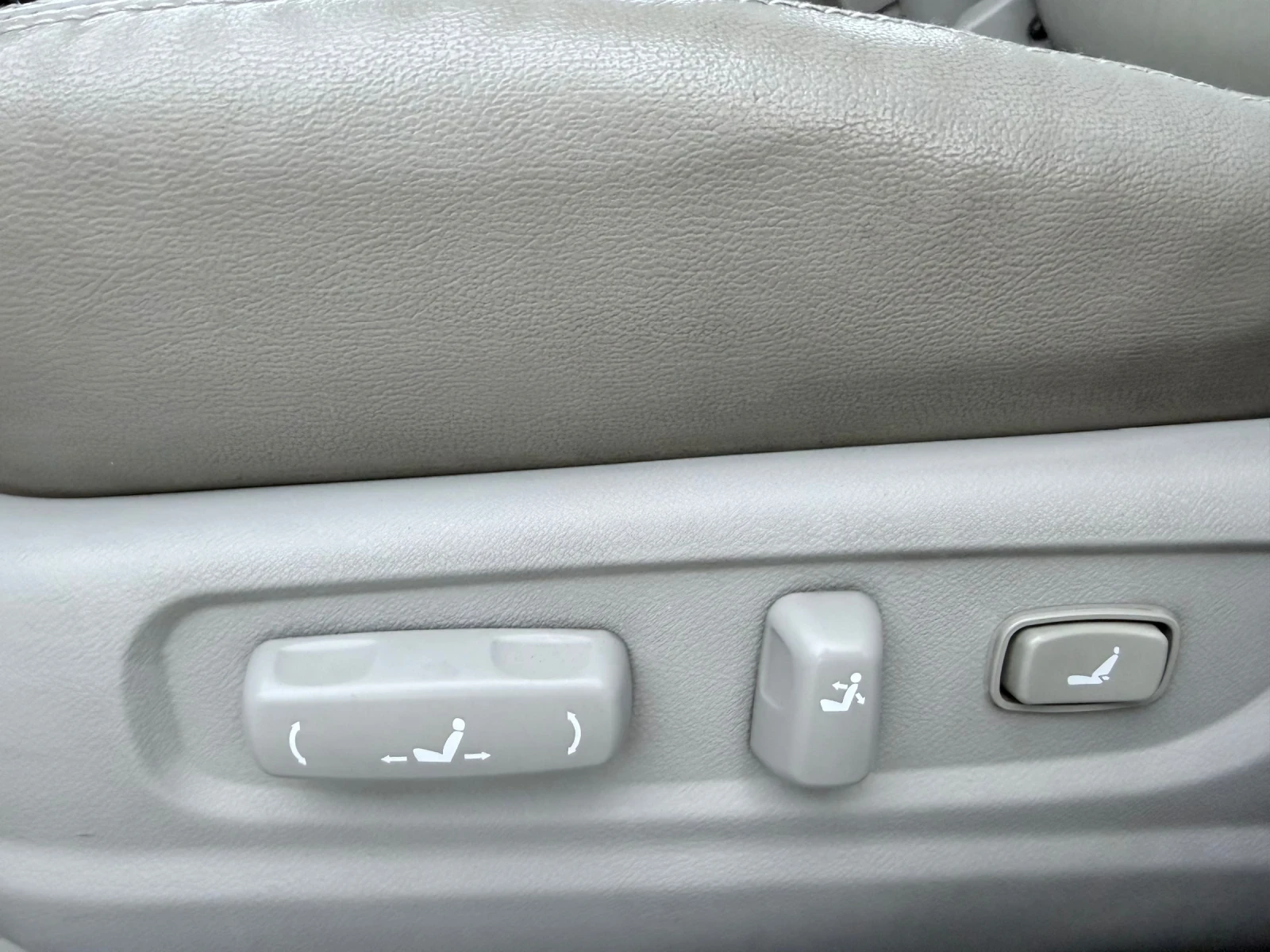 Hyundai Grandeur, снимка 15 - Автомобили и джипове - 56108256