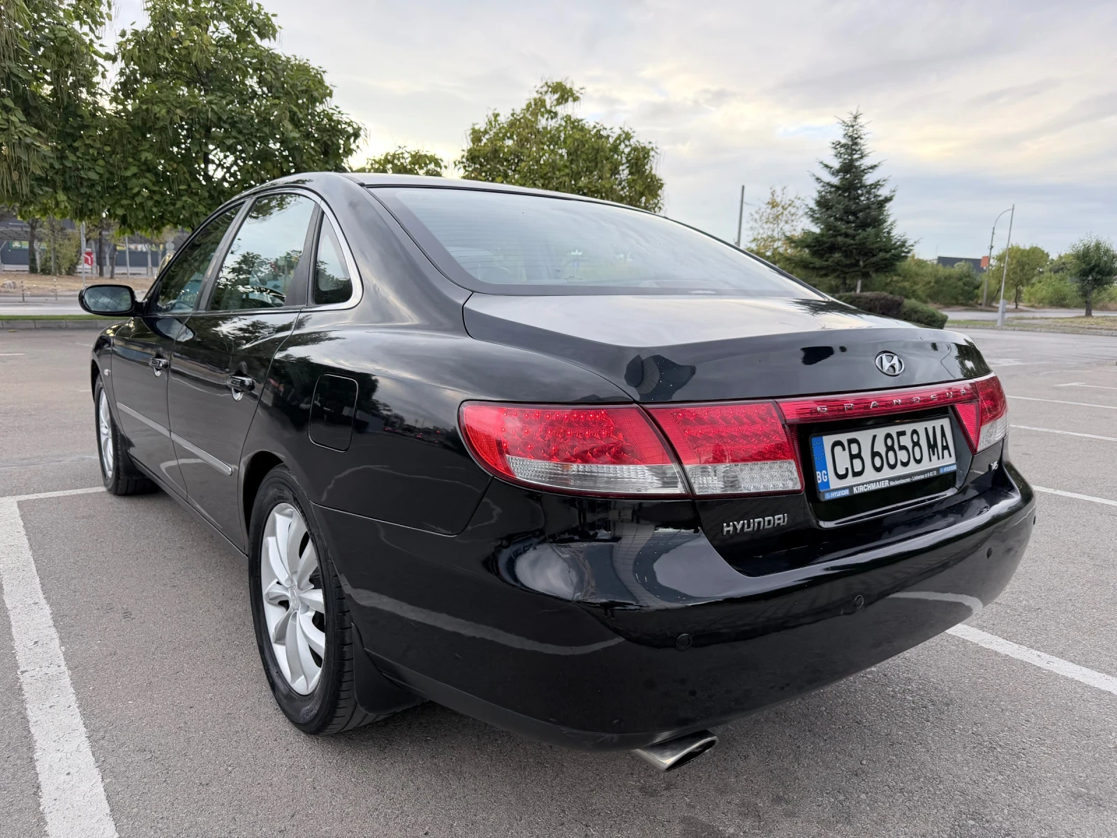 Hyundai Grandeur, снимка 5 - Автомобили и джипове - 56108256