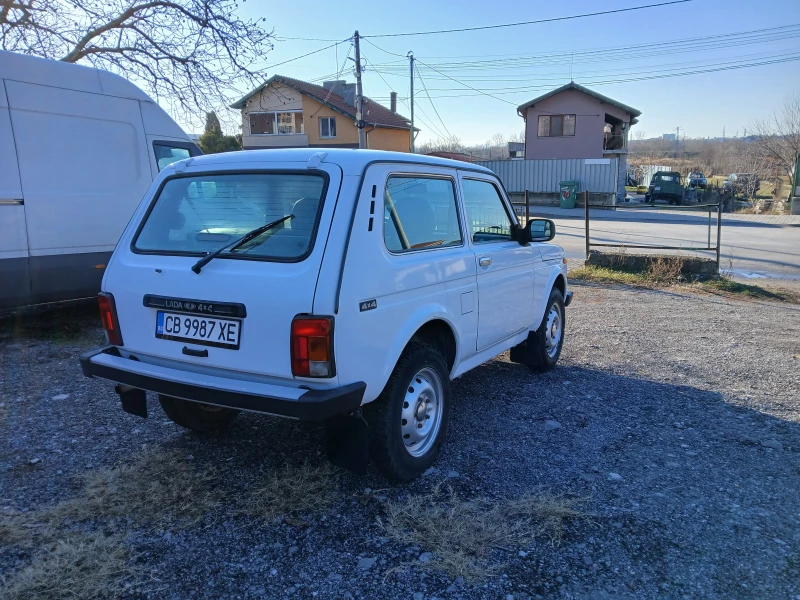 Lada Niva 1.7i , снимка 6 - Автомобили и джипове - 48434670