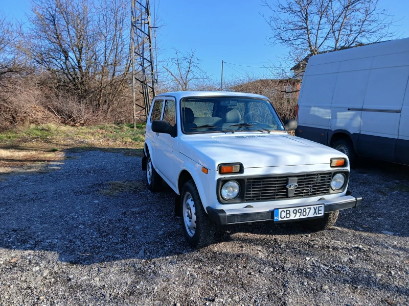 Lada Niva 1.7i , снимка 3 - Автомобили и джипове - 48434670