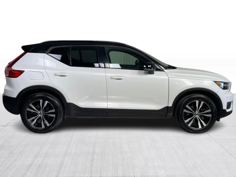Volvo XC40 T5 R-Design AWD * АвтоКредит* (ЦЕНА ДО БГ), снимка 8 - Автомобили и джипове - 52623307