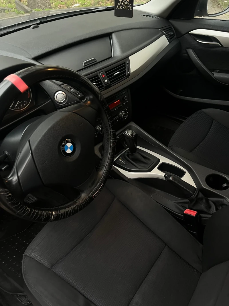 BMW X1, снимка 6 - Автомобили и джипове - 52817437