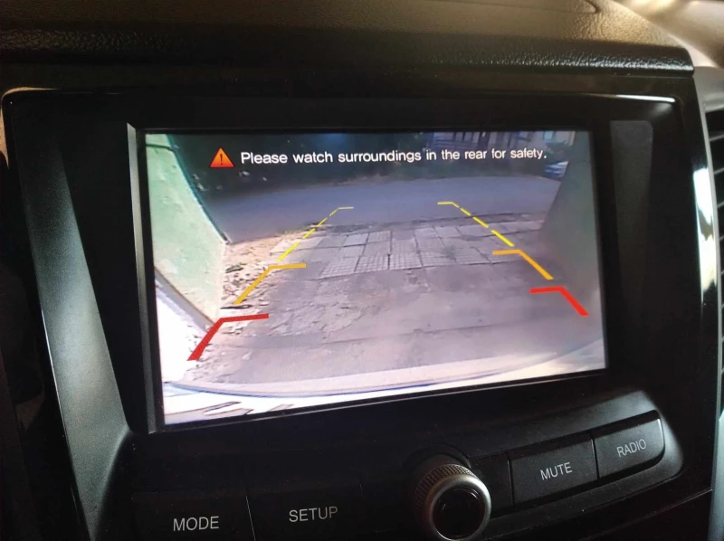 SsangYong Tivoli SUV, снимка 4 - Автомобили и джипове - 52933097