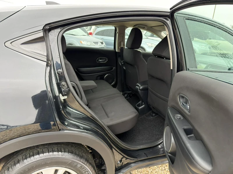 Honda Hr-v 1.5i V-TEC Swiss, снимка 14 - Автомобили и джипове - 53126683