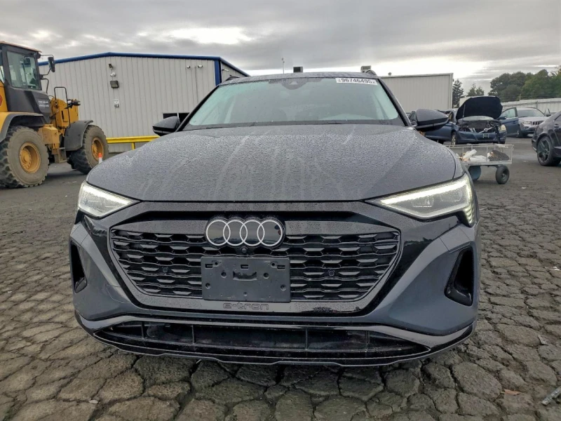 Audi Q8 E-TRON 50 PREMIUM, снимка 2 - Автомобили и джипове - 53524035