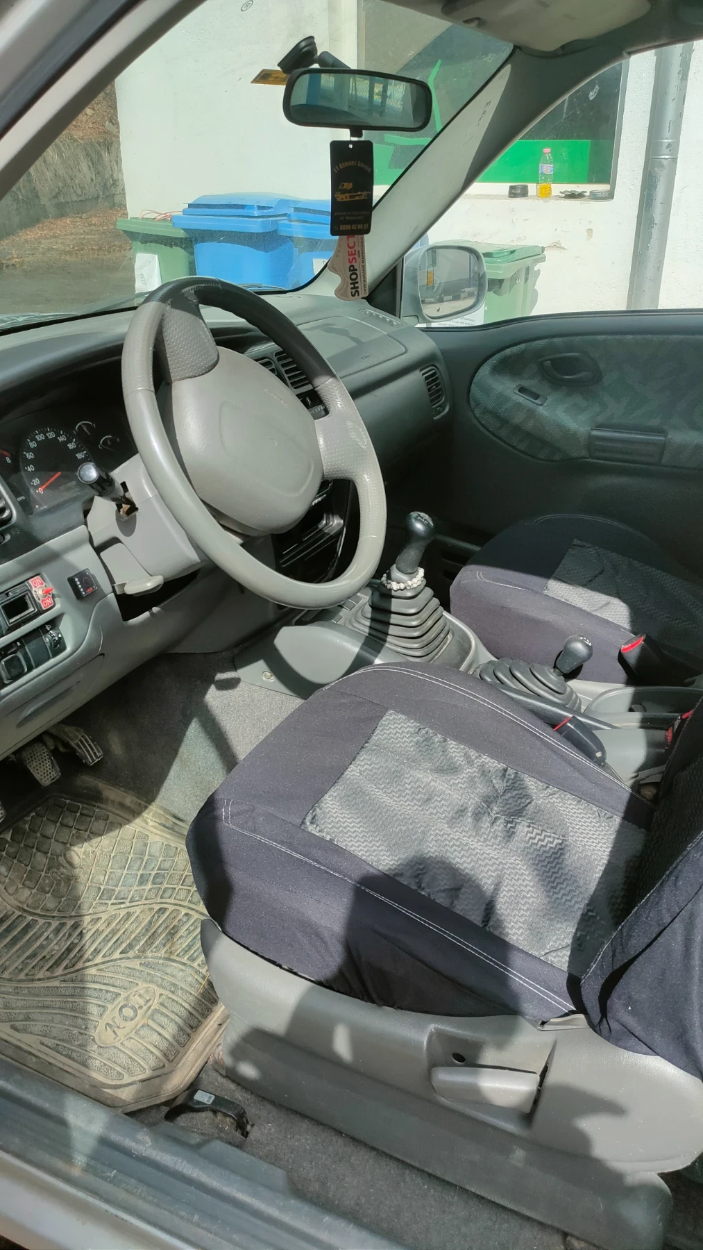 Suzuki Grand vitara 2.0. 128 к.с. - изображение 6