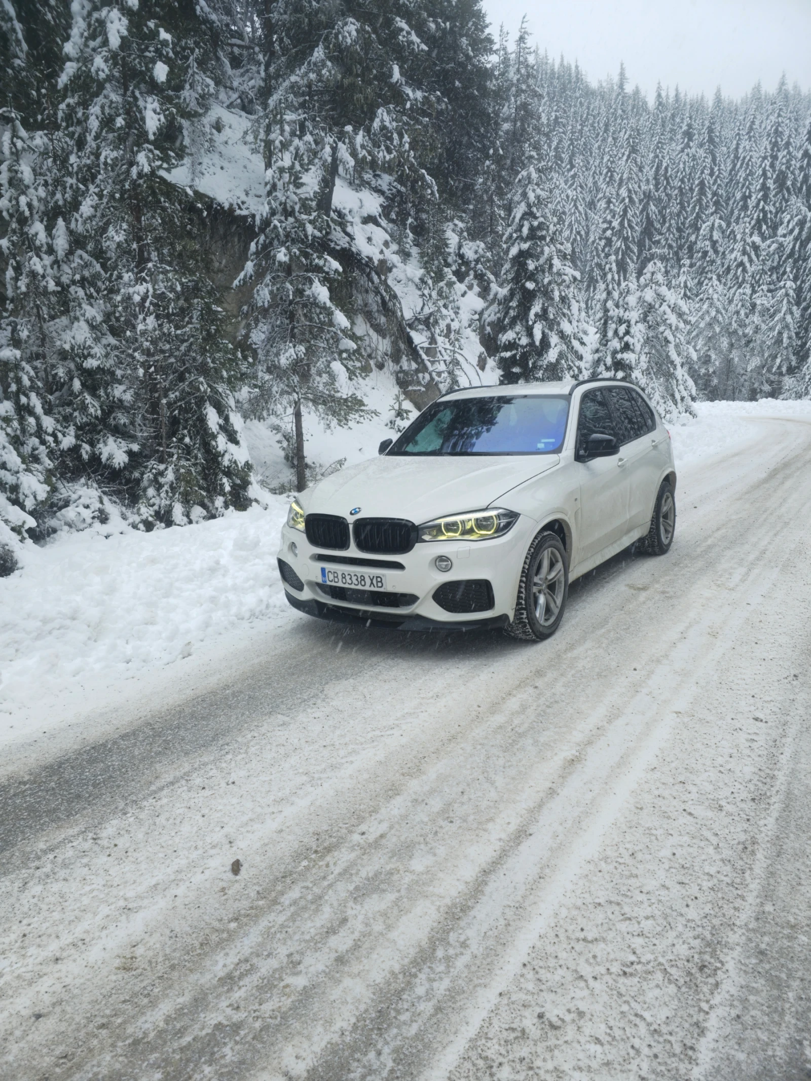 BMW X5 3.0 - изображение 7