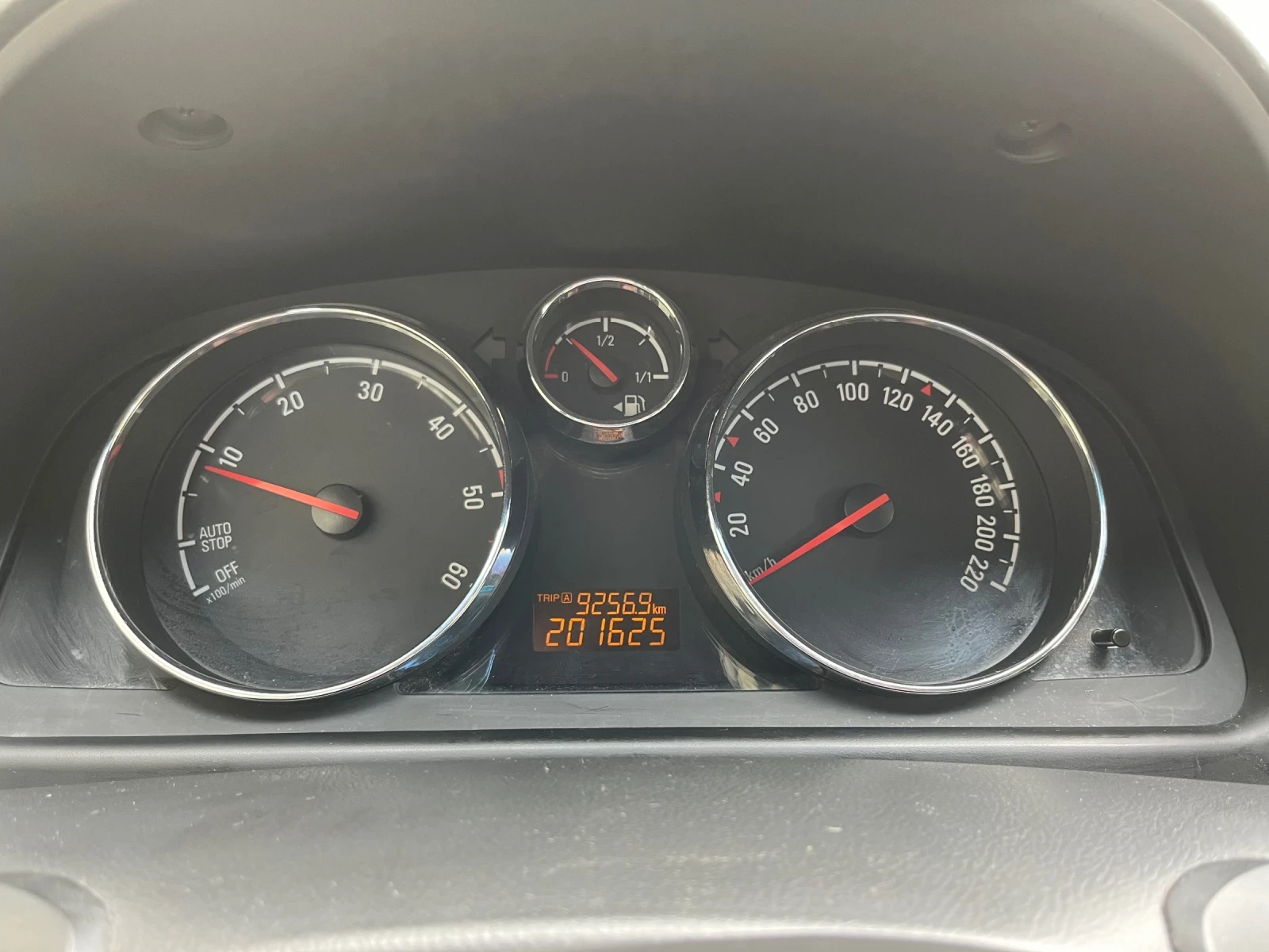 Opel Antara, снимка 10 - Автомобили и джипове - 53731865