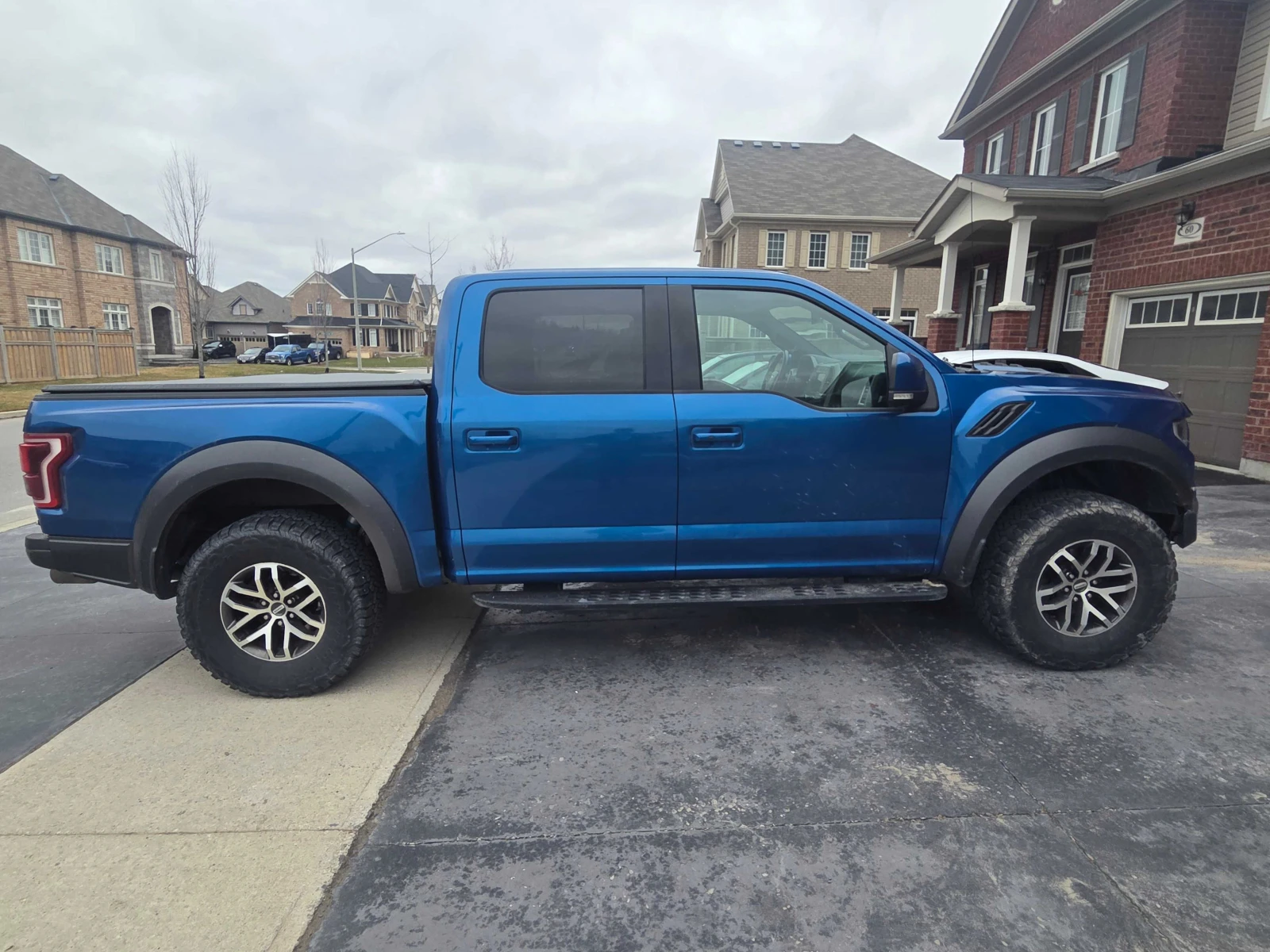 Ford F150 Raptor С РЕГИСТРАЦИЯ & АВТО КРЕДИТ , снимка 5 - Автомобили и джипове - 54069590