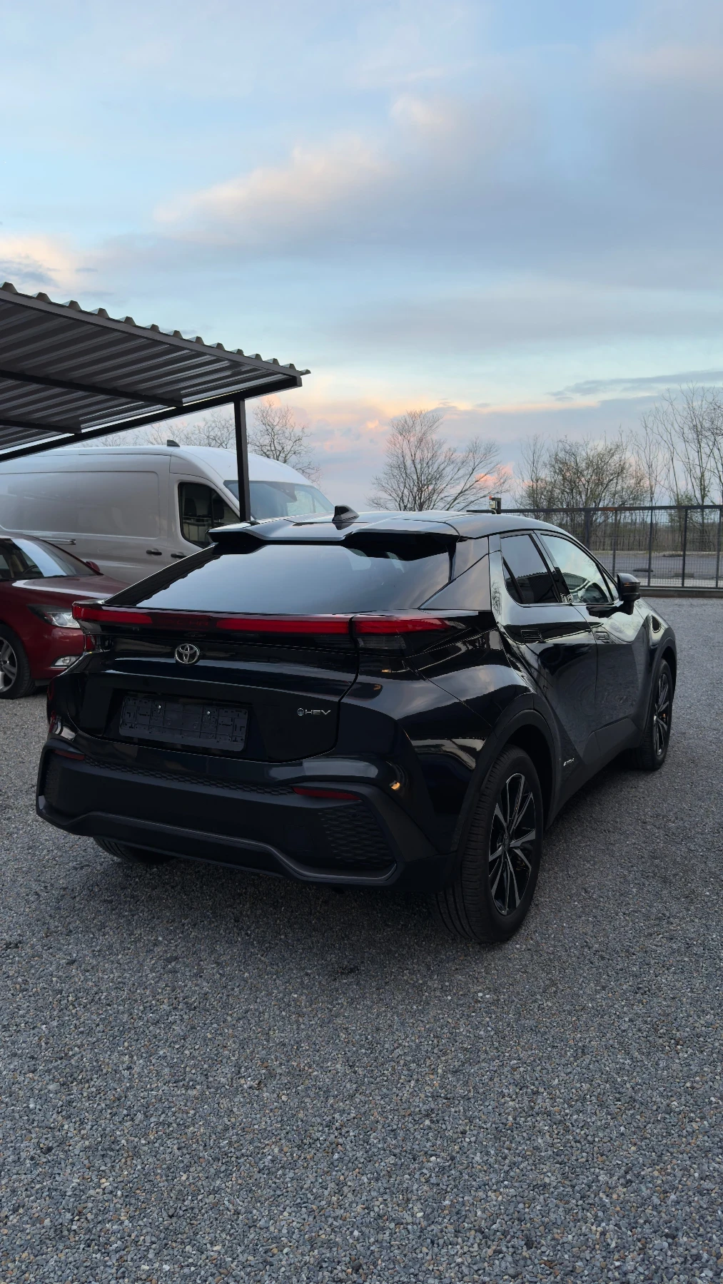 Toyota C-HR HEV, 2.0, 4x4, 1500km. | Mobile.bg � ����������� 9