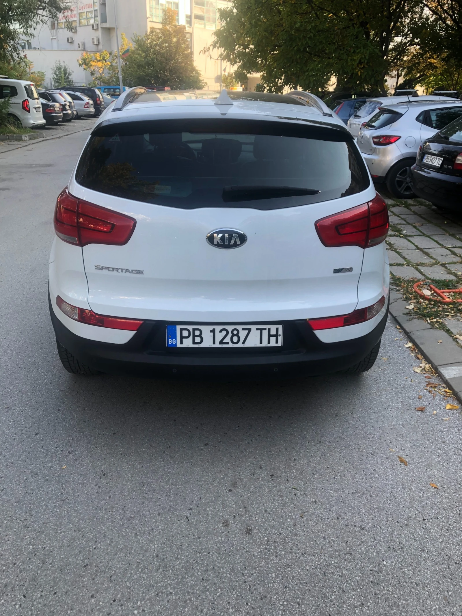 Kia Sportage, снимка 2 - Автомобили и джипове - 54548532