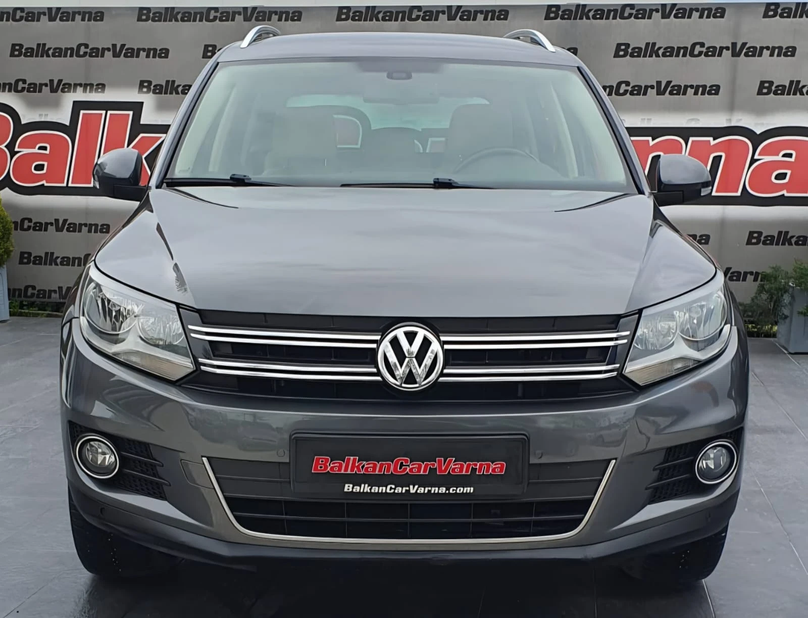 VW Tiguan 2.0TDI 140 4MOTION DSG HIGH LINE, снимка 2 - Автомобили и джипове - 54649993
