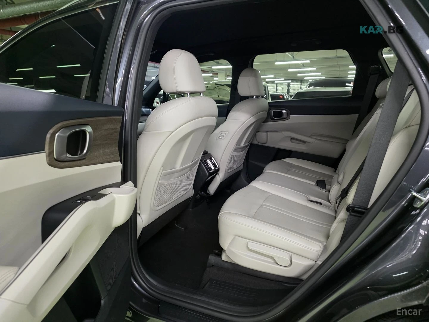Kia Sorento PRESTIGE* КОЖА* ПОДГРЕВ* ОБДУХВ* , снимка 8 - Автомобили и джипове - 54970194