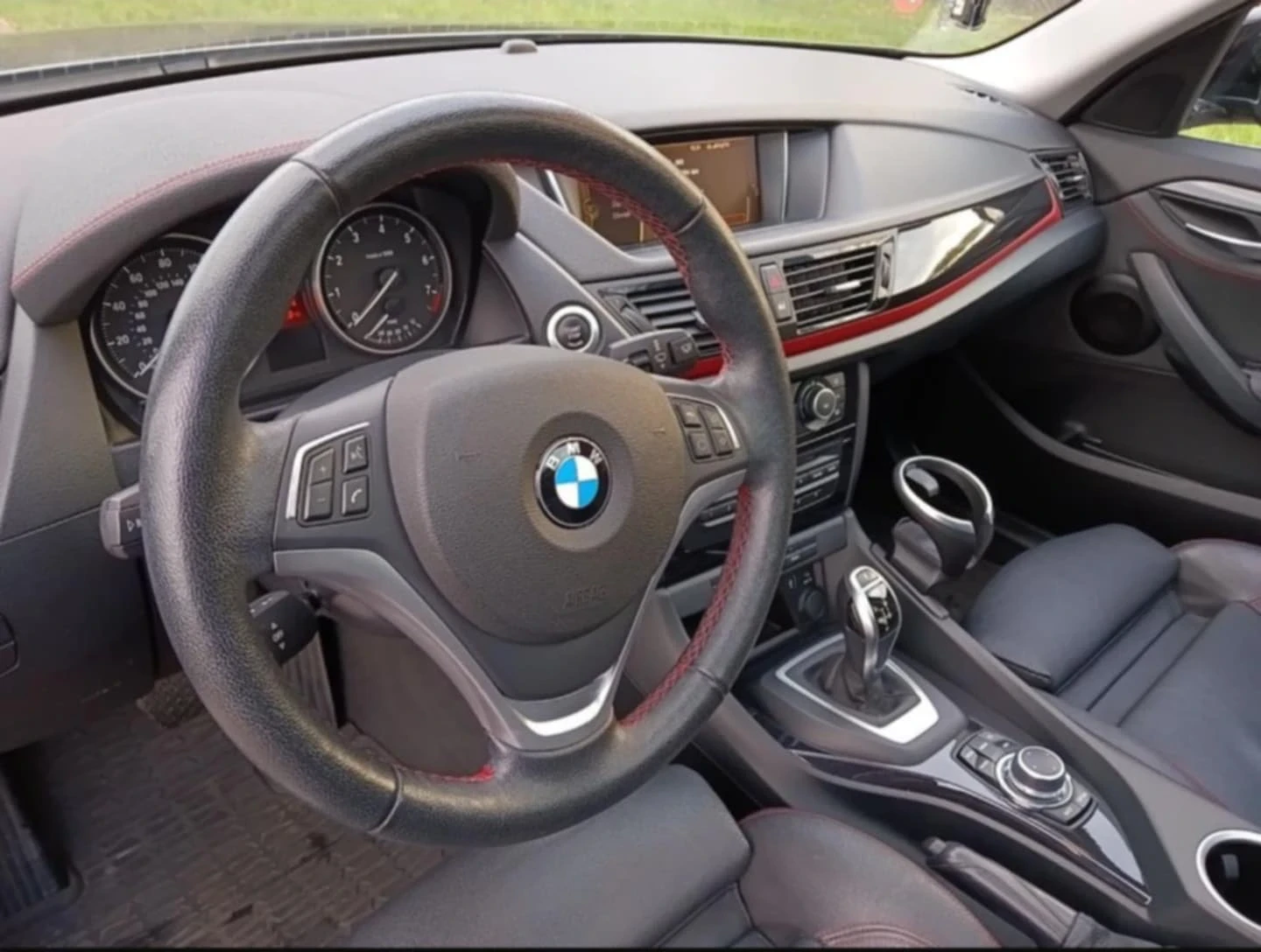 BMW X1 2i8 Xdrive, снимка 8 - Автомобили и джипове - 55064741