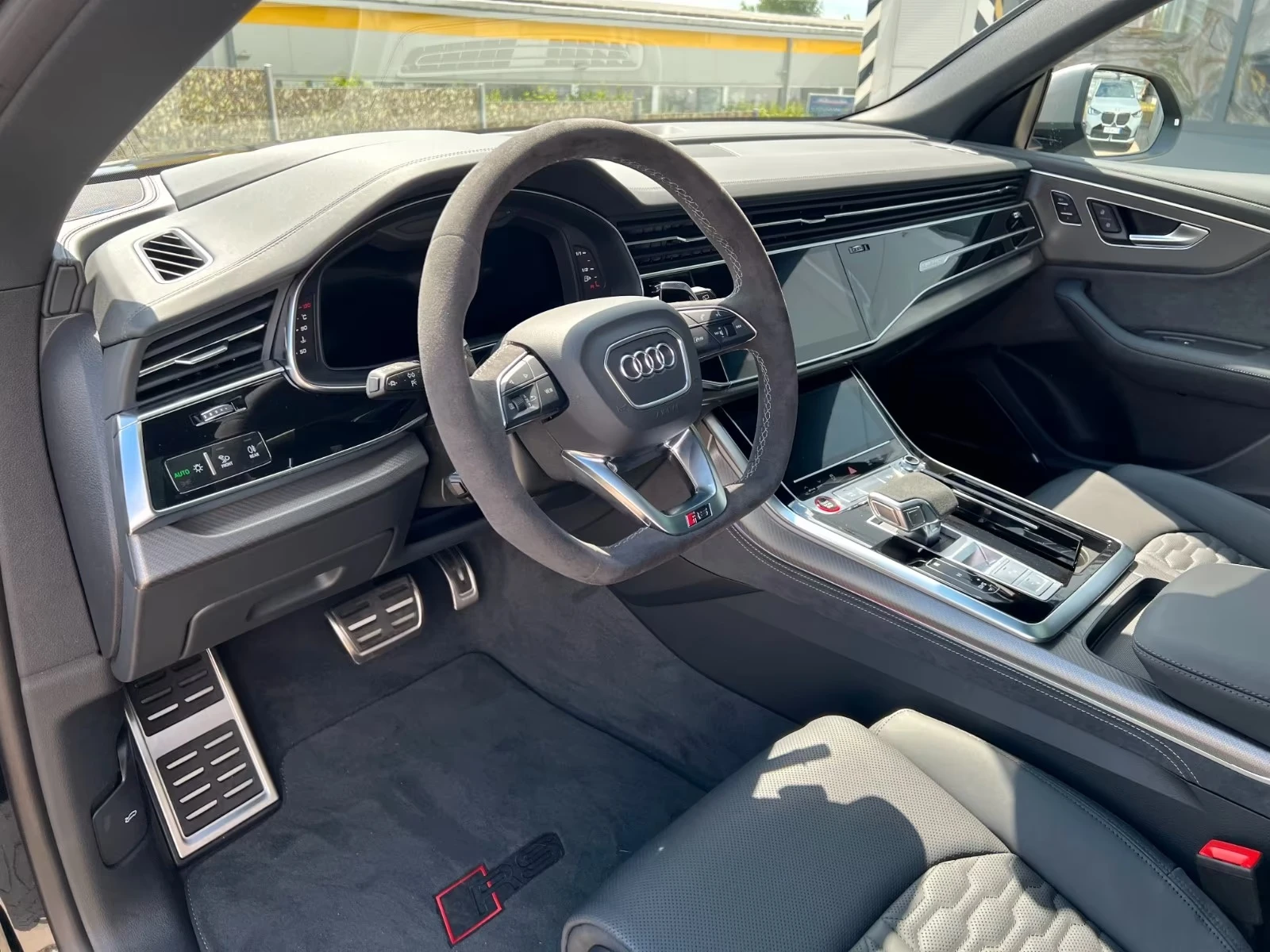 Audi RSQ8 PERFORMANCE KERAMIK CARBON B&O PANORAMA , снимка 10 - Автомобили и джипове - 55478445
