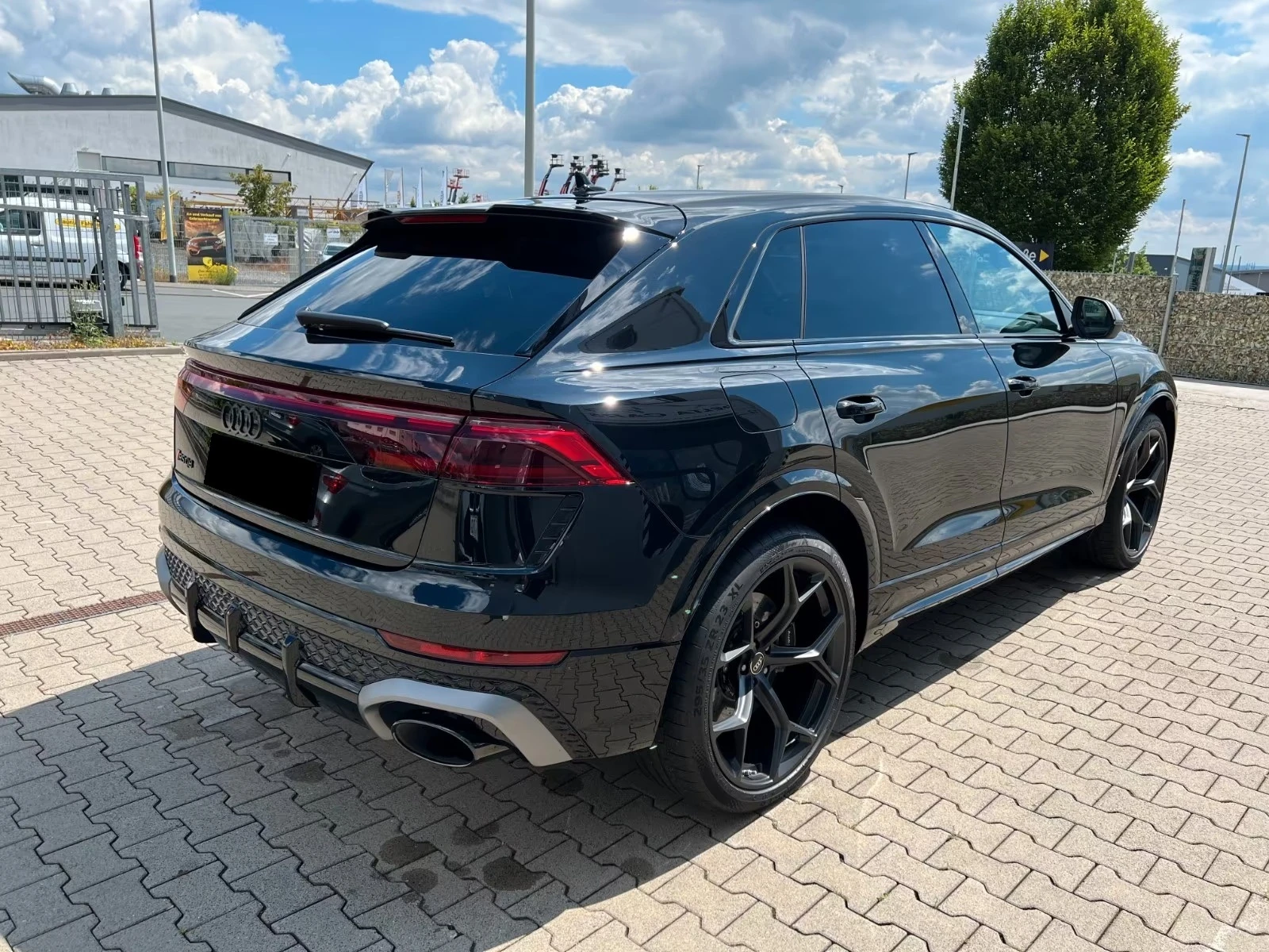 Audi RSQ8 PERFORMANCE KERAMIK CARBON B&O PANORAMA , снимка 2 - Автомобили и джипове - 55478445