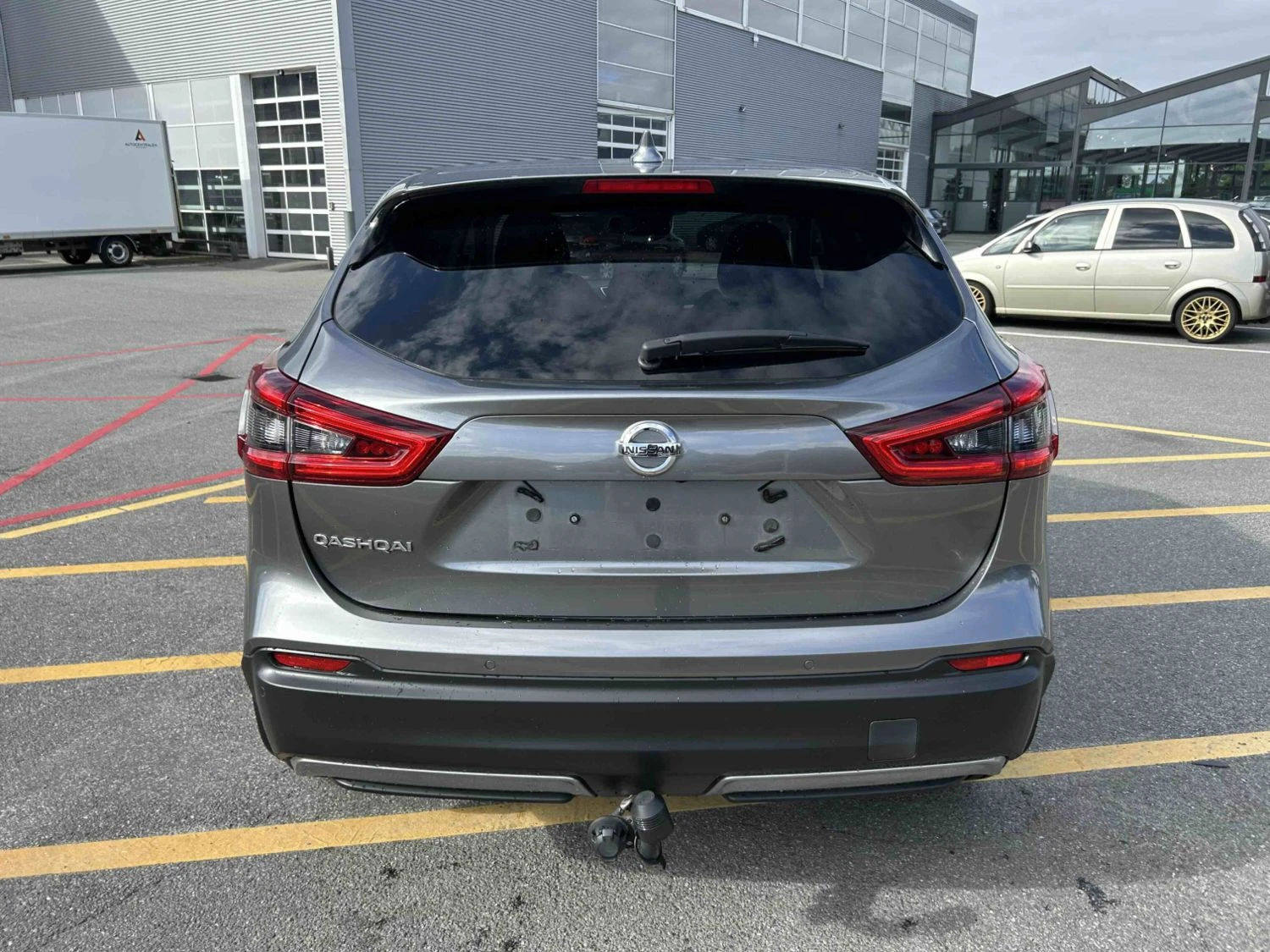 Nissan Qashqai Acenta 1.3 Бензин, снимка 4 - Автомобили и джипове - 56111081