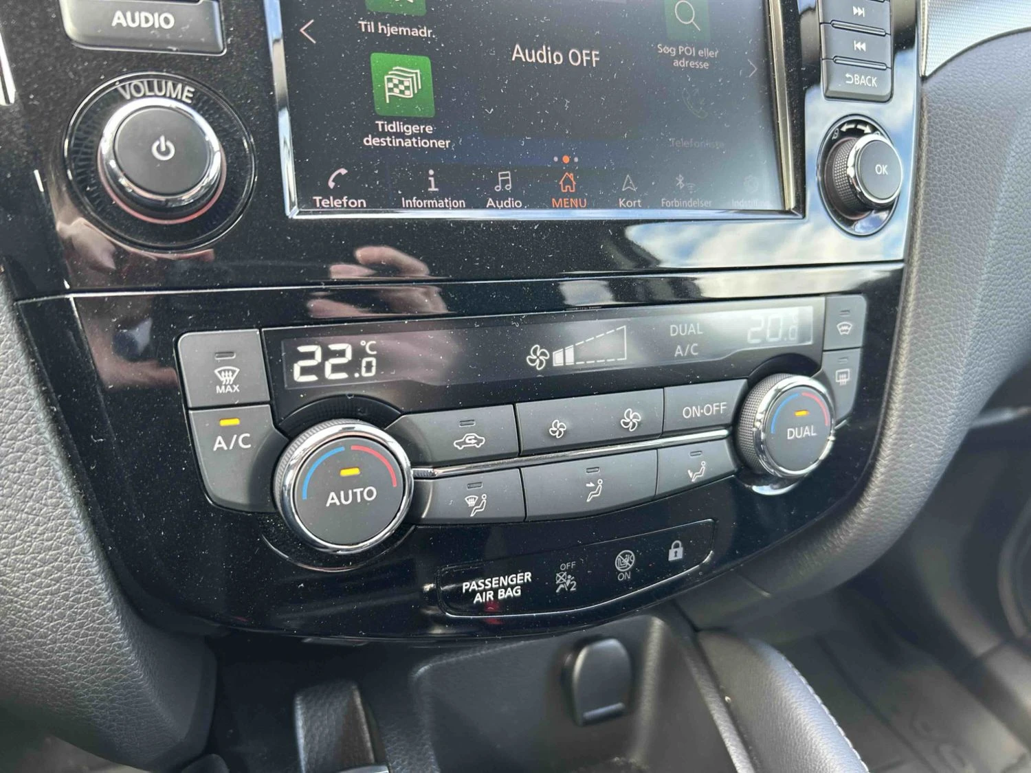 Nissan Qashqai Acenta 1.3 Бензин, снимка 8 - Автомобили и джипове - 56111081