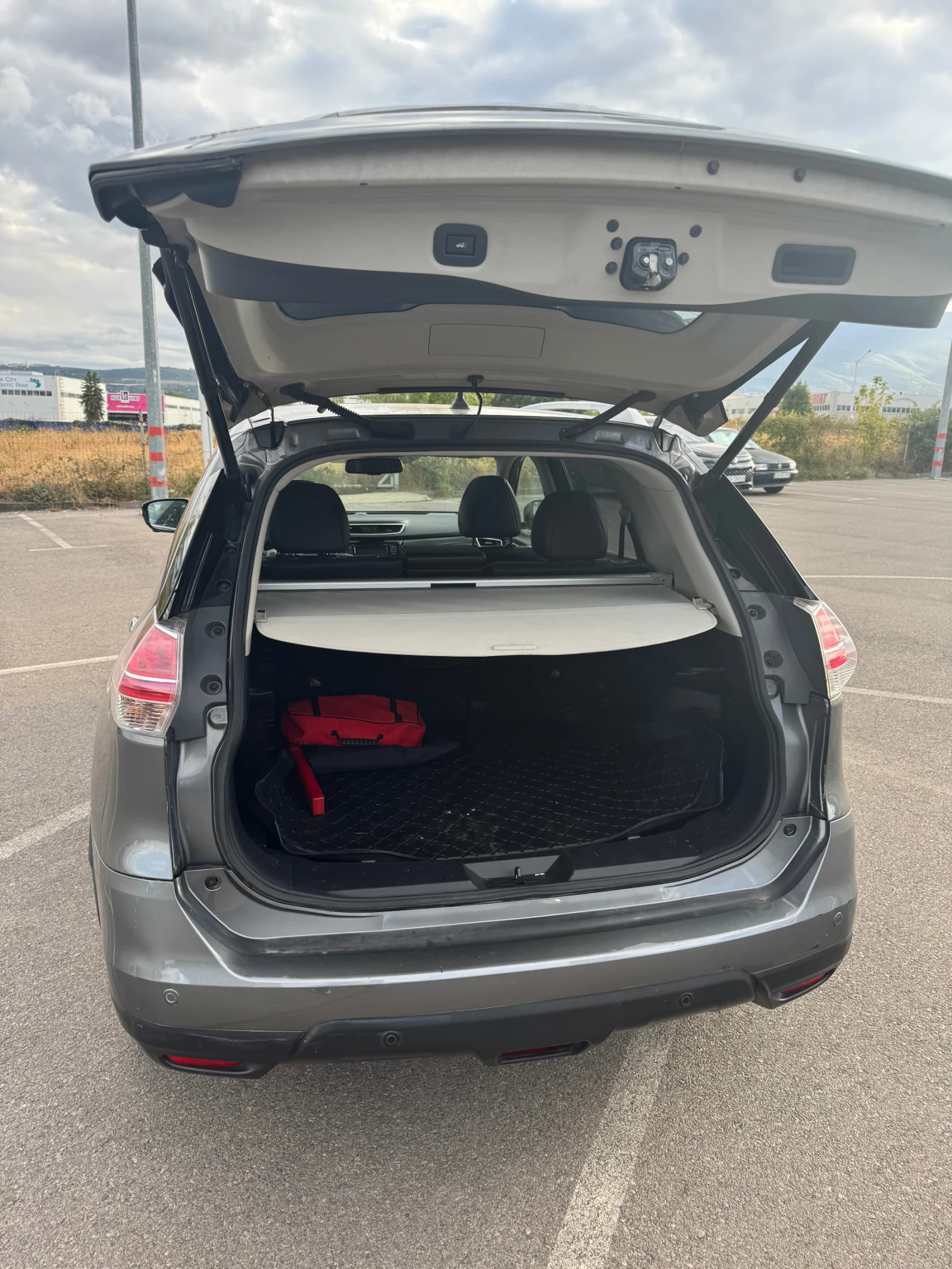 Nissan X-trail 1.6 D-131 hp-TEKNA, снимка 7 - Автомобили и джипове - 56183354