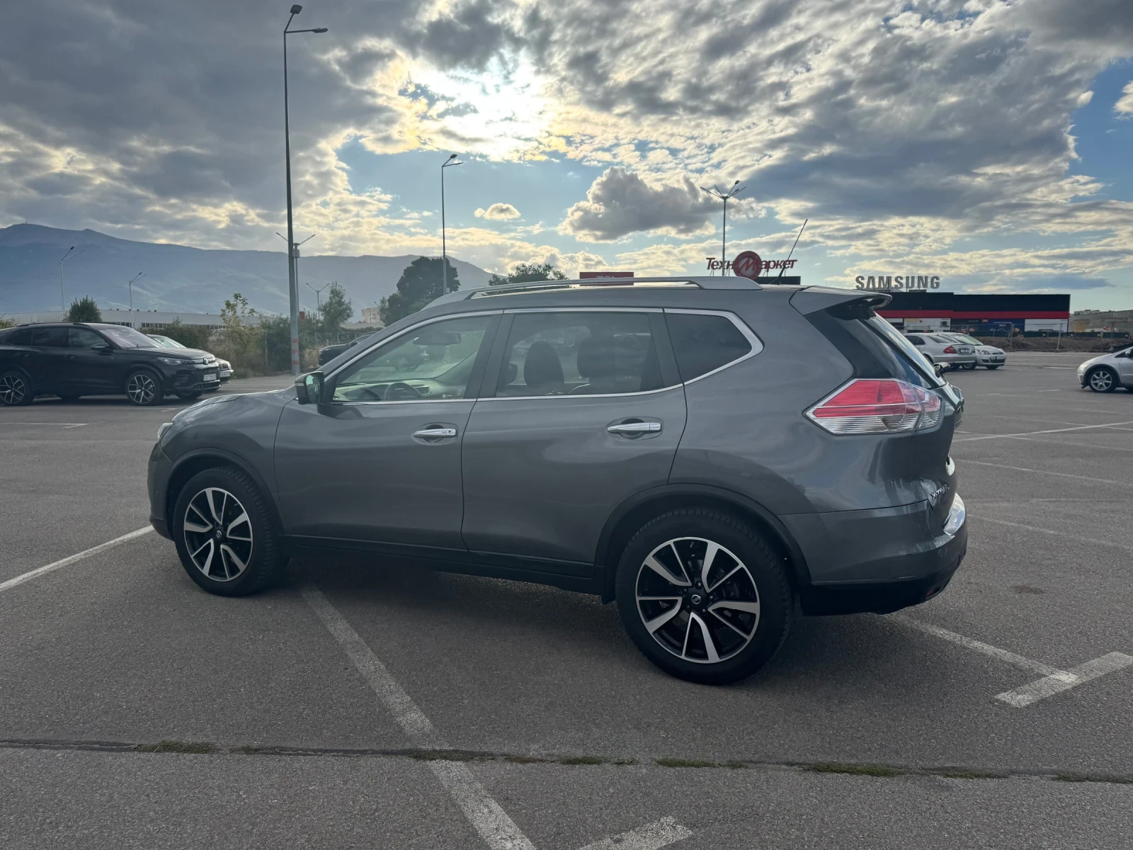 Nissan X-trail 1.6 D-131 hp-TEKNA, снимка 4 - Автомобили и джипове - 56183354