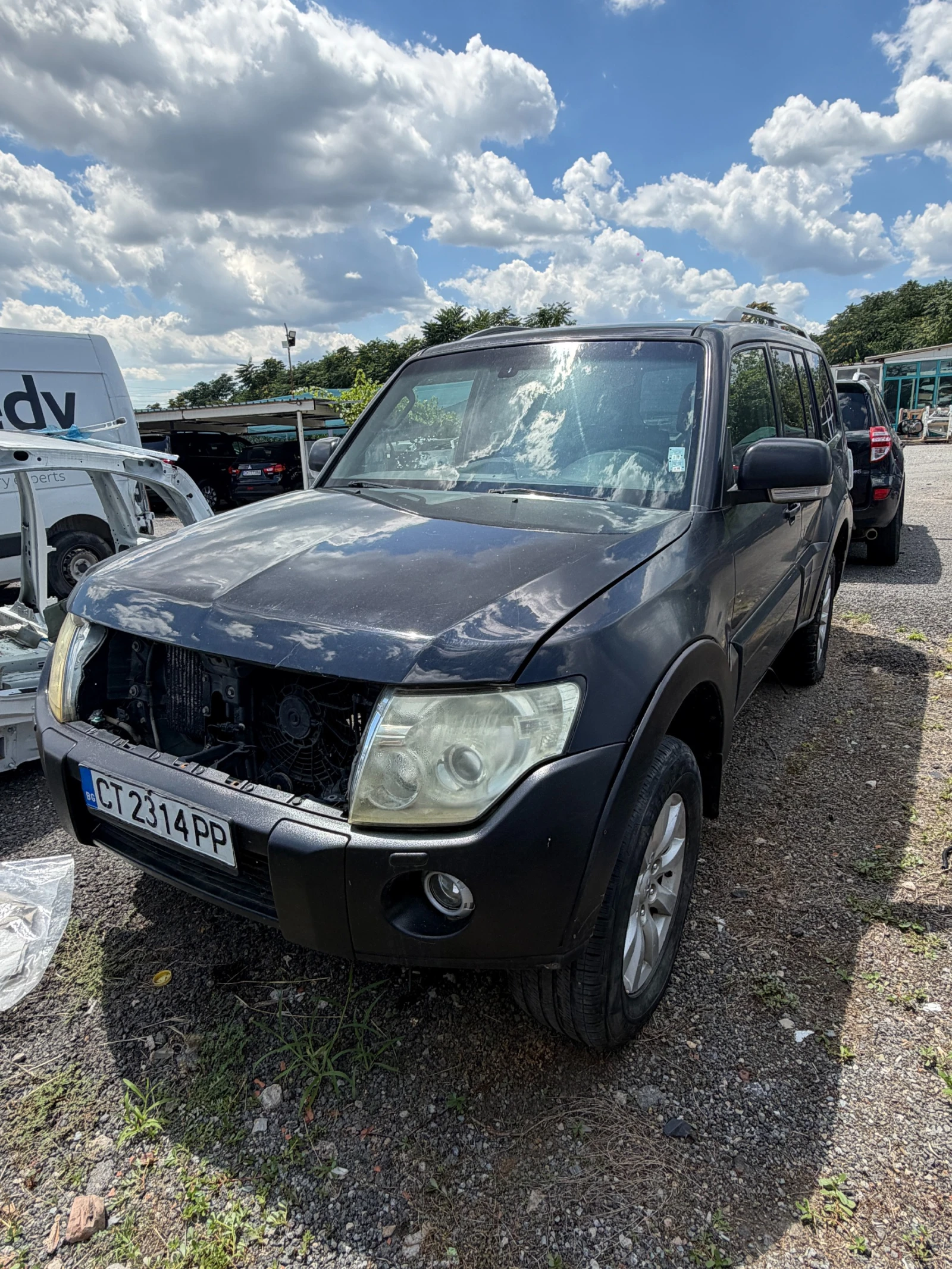 Mitsubishi Pajero 3.2 DID 6+ 1 