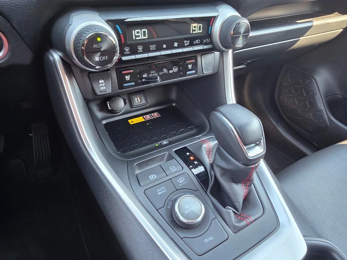 Toyota Rav4 PHEV/STYLE/306HP/4X4/JBL/360/MEMO/955z | Mobile.bg � ����������� 12