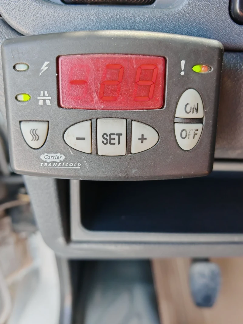 Mercedes-Benz Sprinter 313 313 CDI, 130 к.с., ХЛАДИЛЕН, КЛИМАТИК, снимка 13 - Бусове и автобуси - 51259001